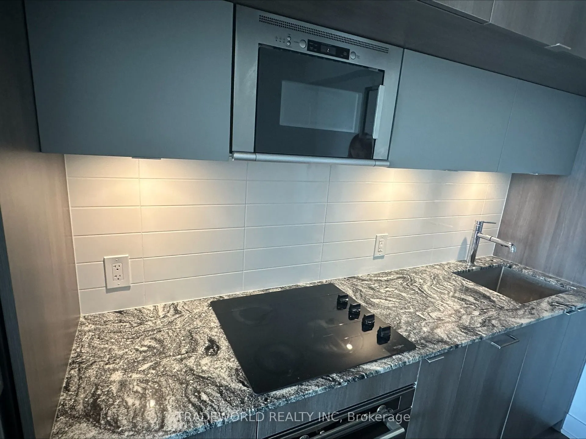 575 Bloor Street E, #3301