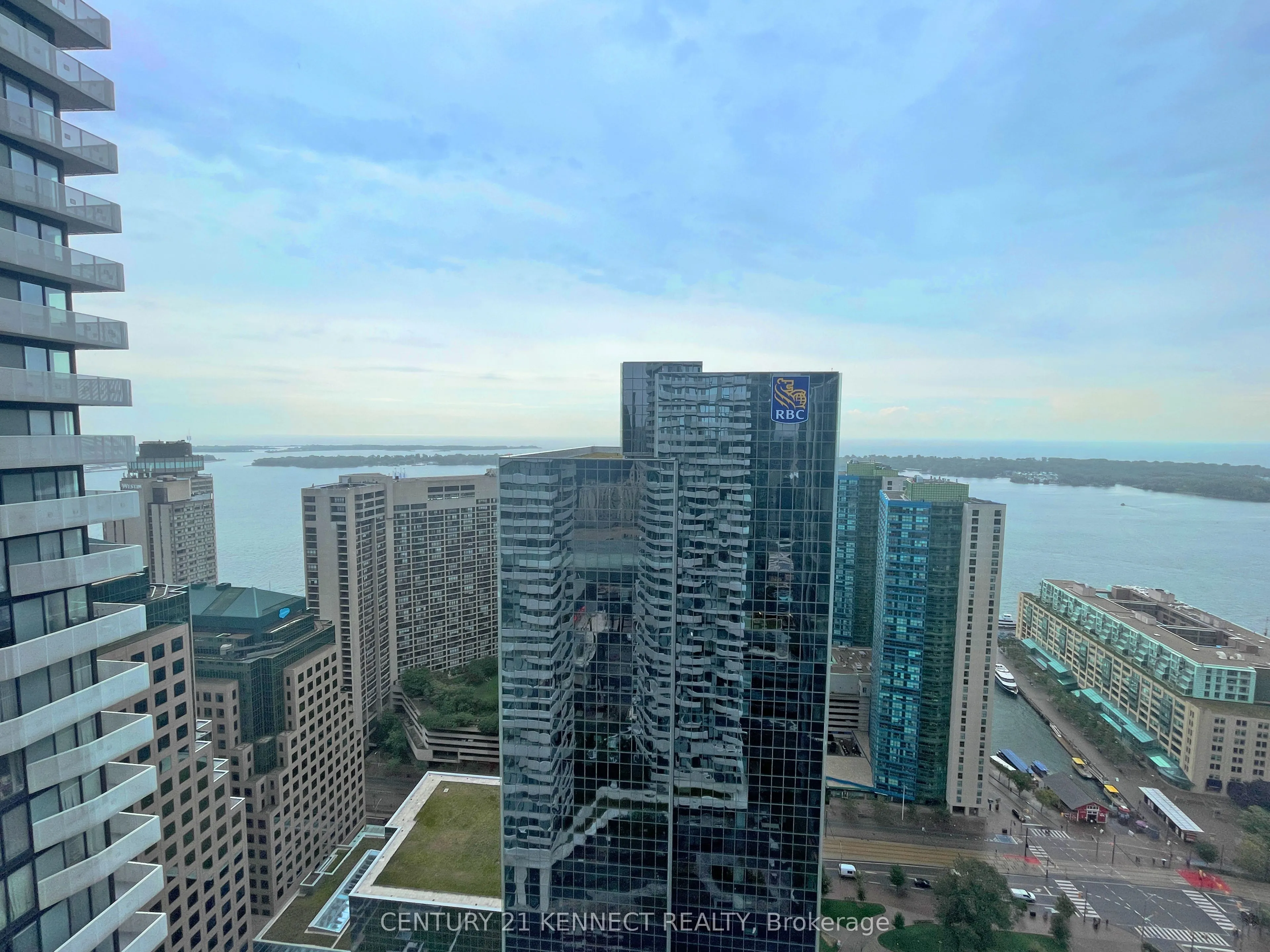100 Harbour Street, #4209