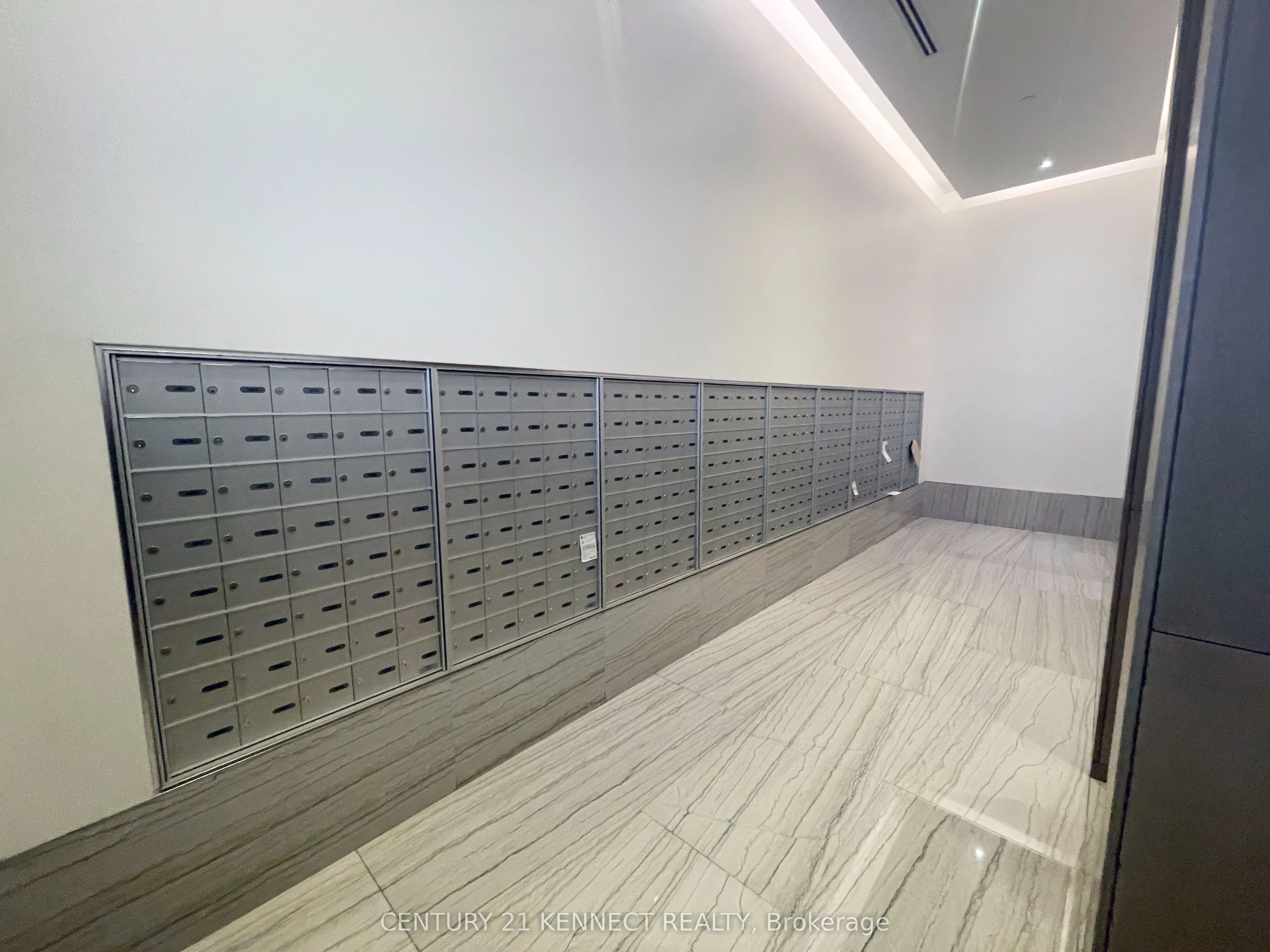 100 Harbour Street, #4209