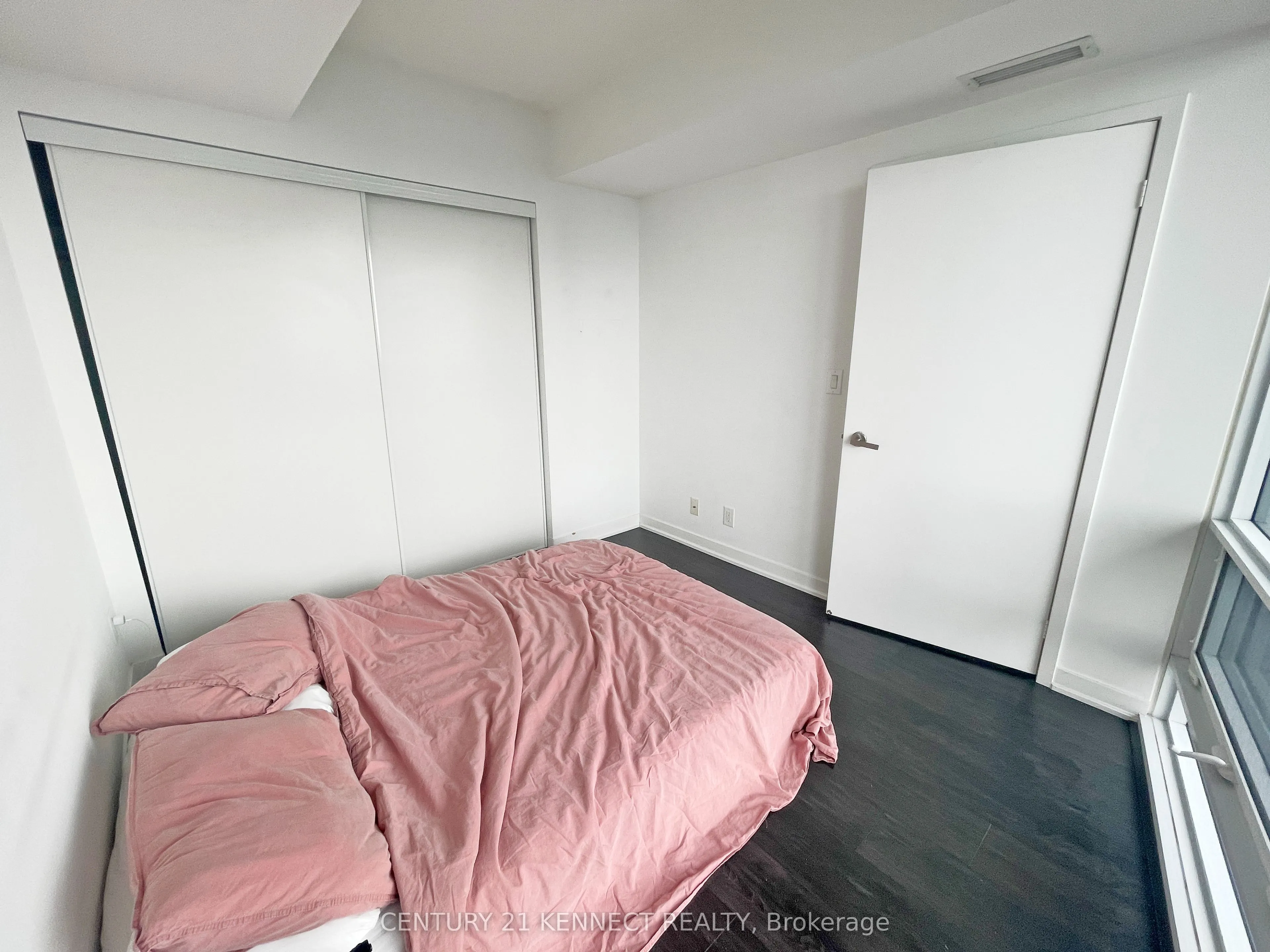 100 Harbour Street, #4209