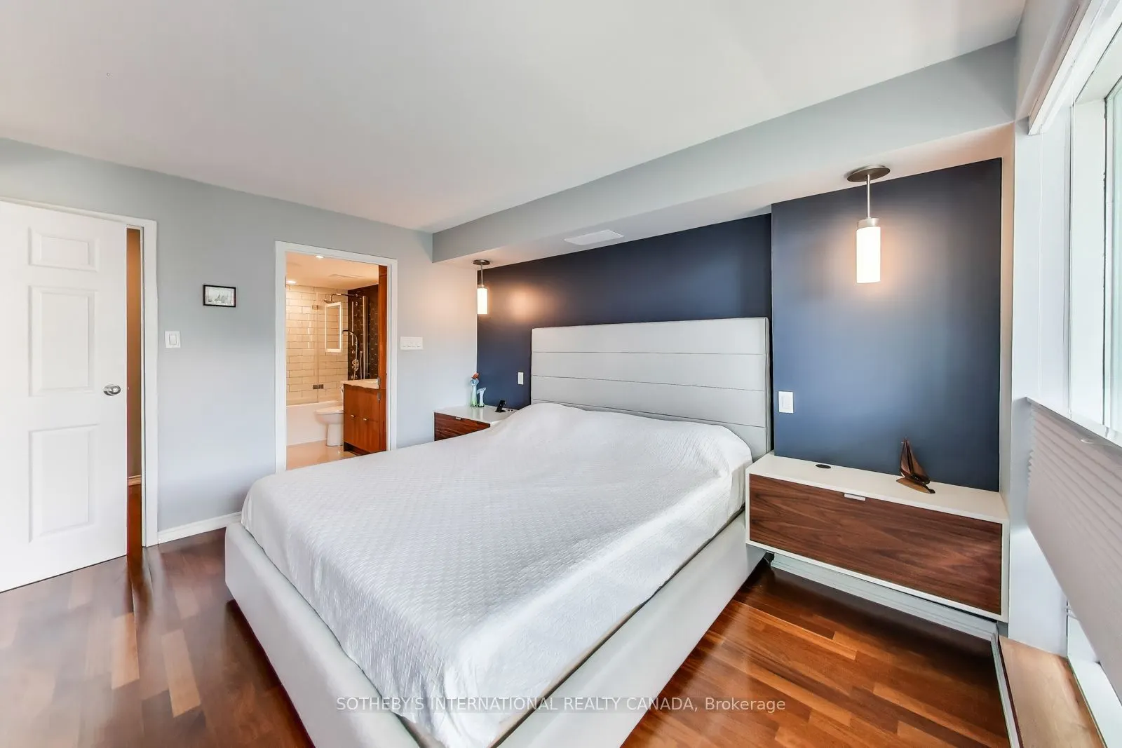 10 Yonge Street, #2701