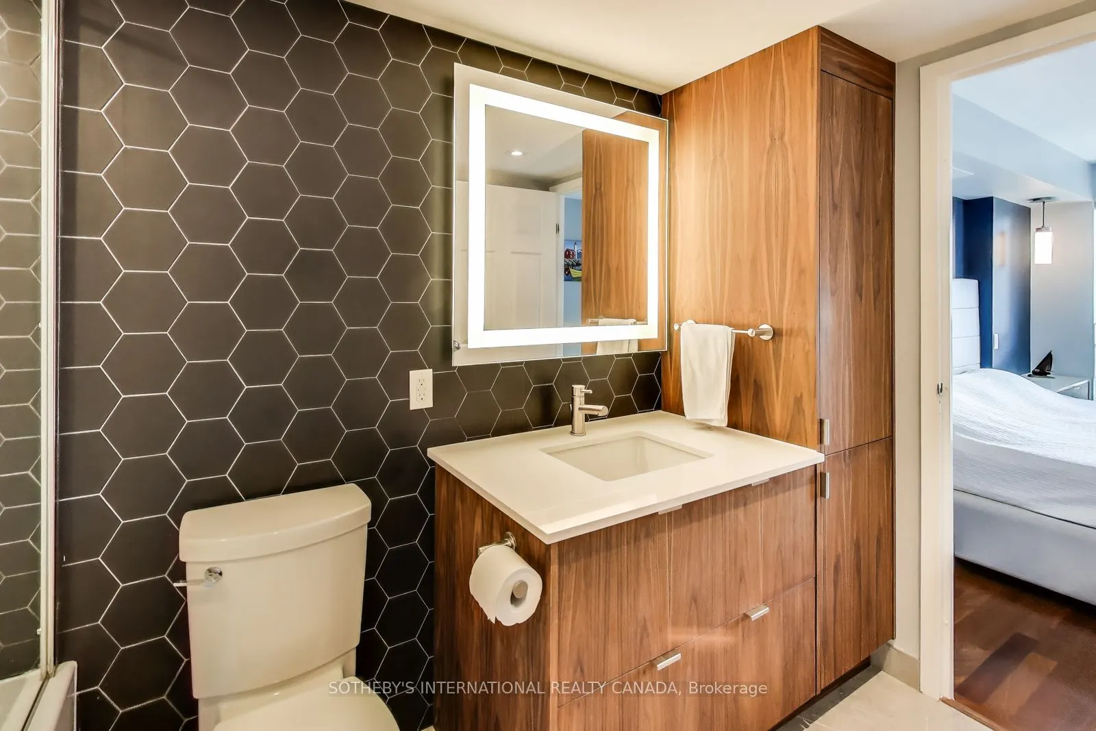 10 Yonge Street, #2701