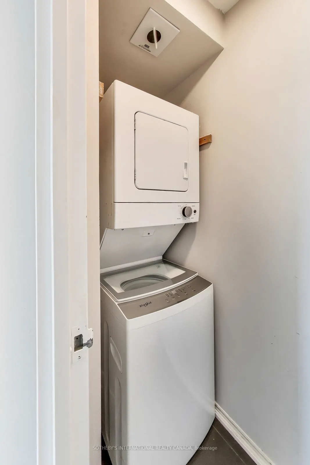 10 Yonge Street, #2701
