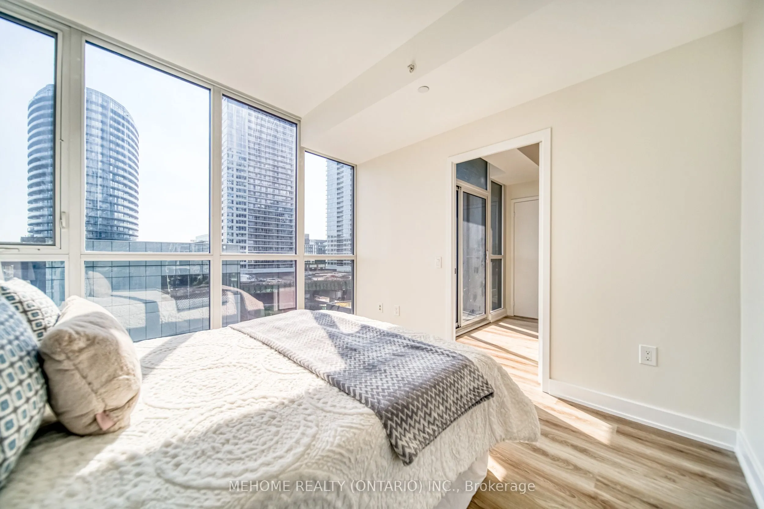 85 Queens Wharf Road, #706