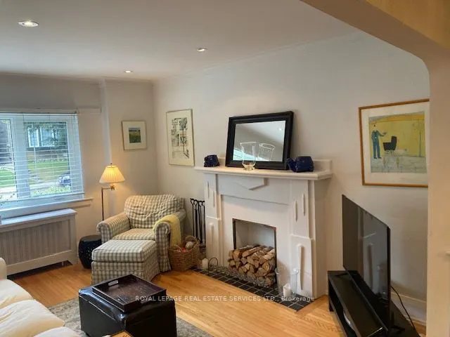 101 Braemar Avenue, #1