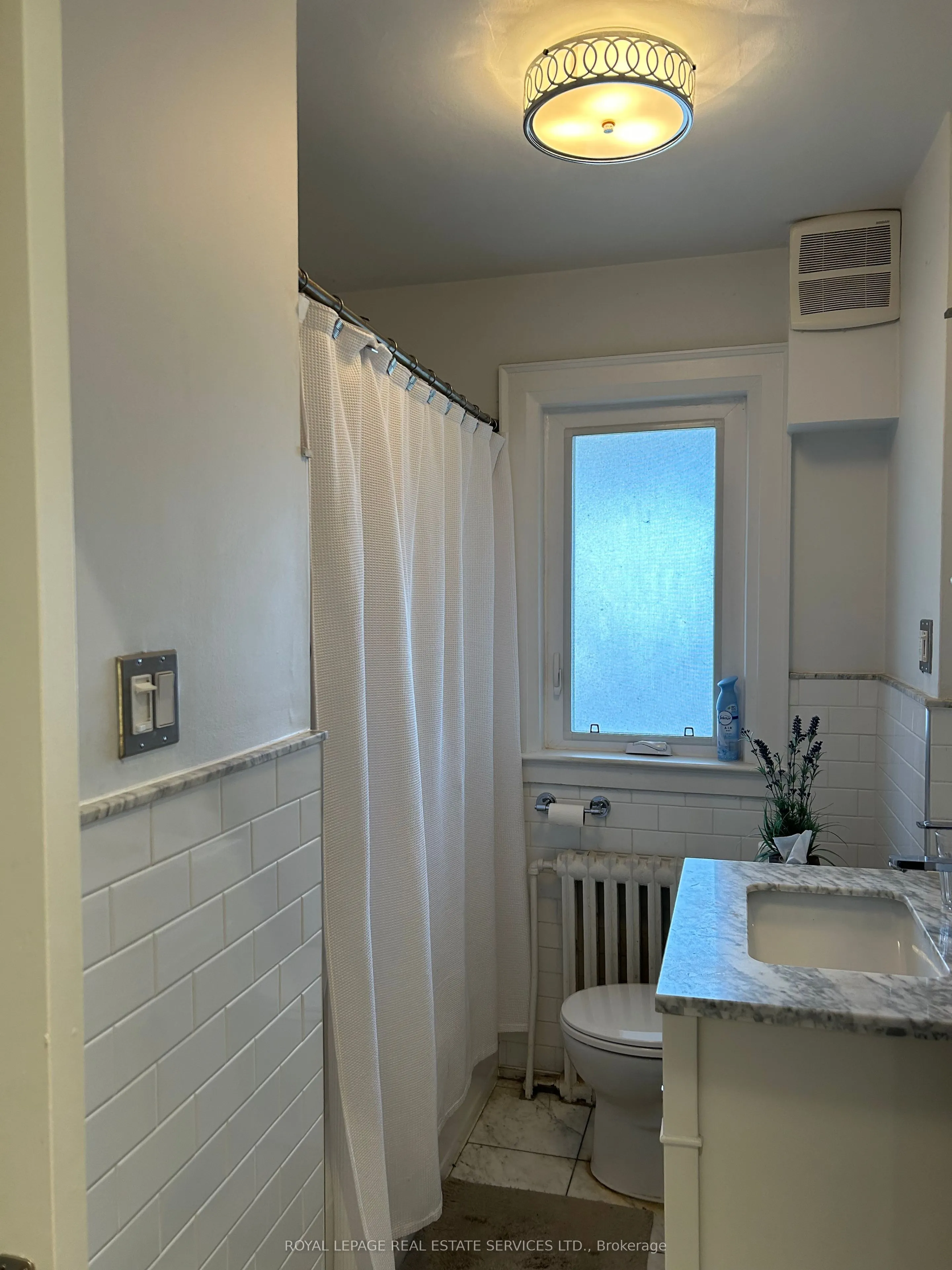 101 Braemar Avenue, #1