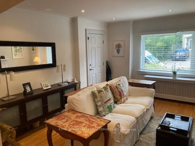 101 Braemar Avenue, #1
