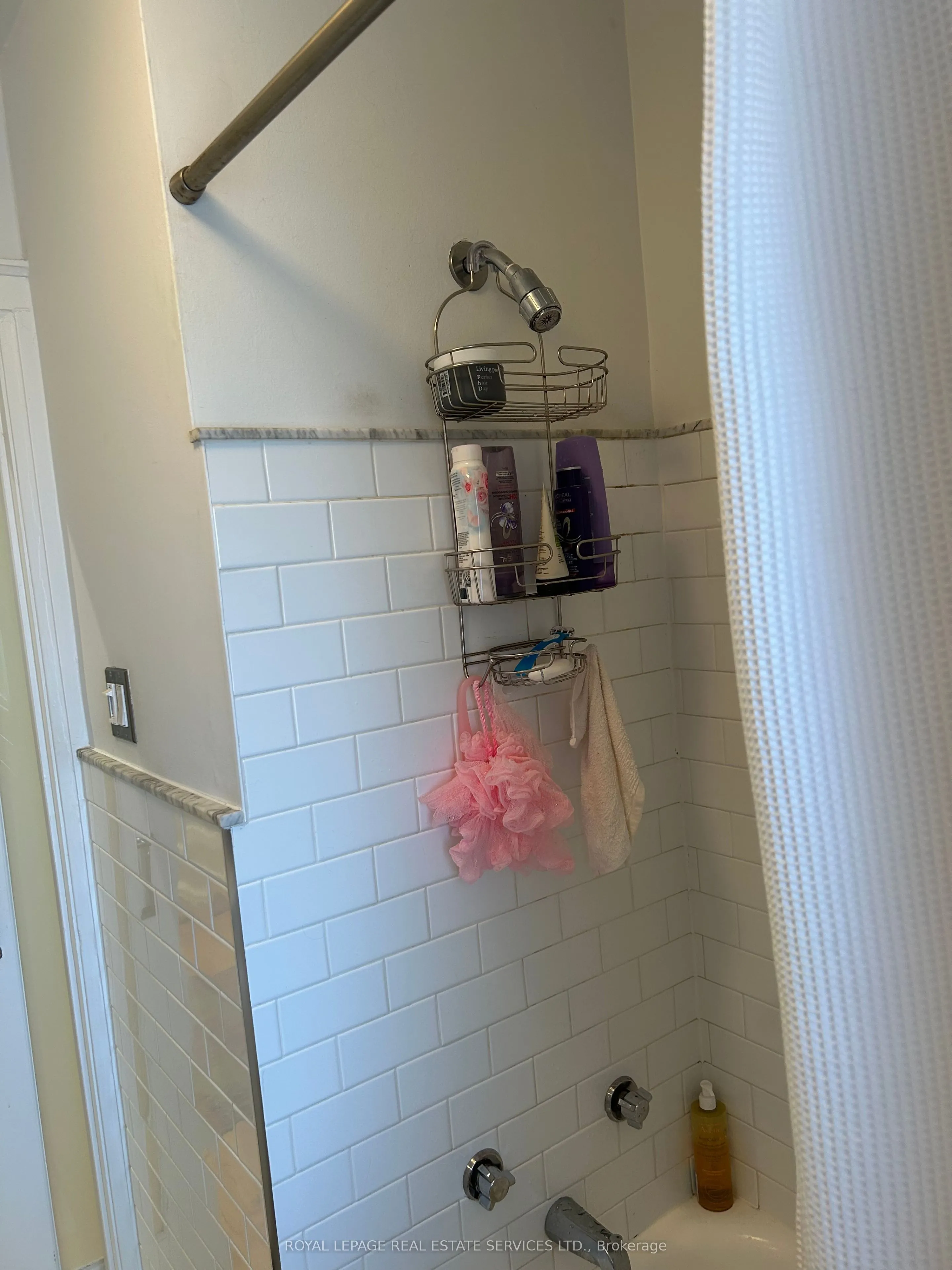 101 Braemar Avenue, #1