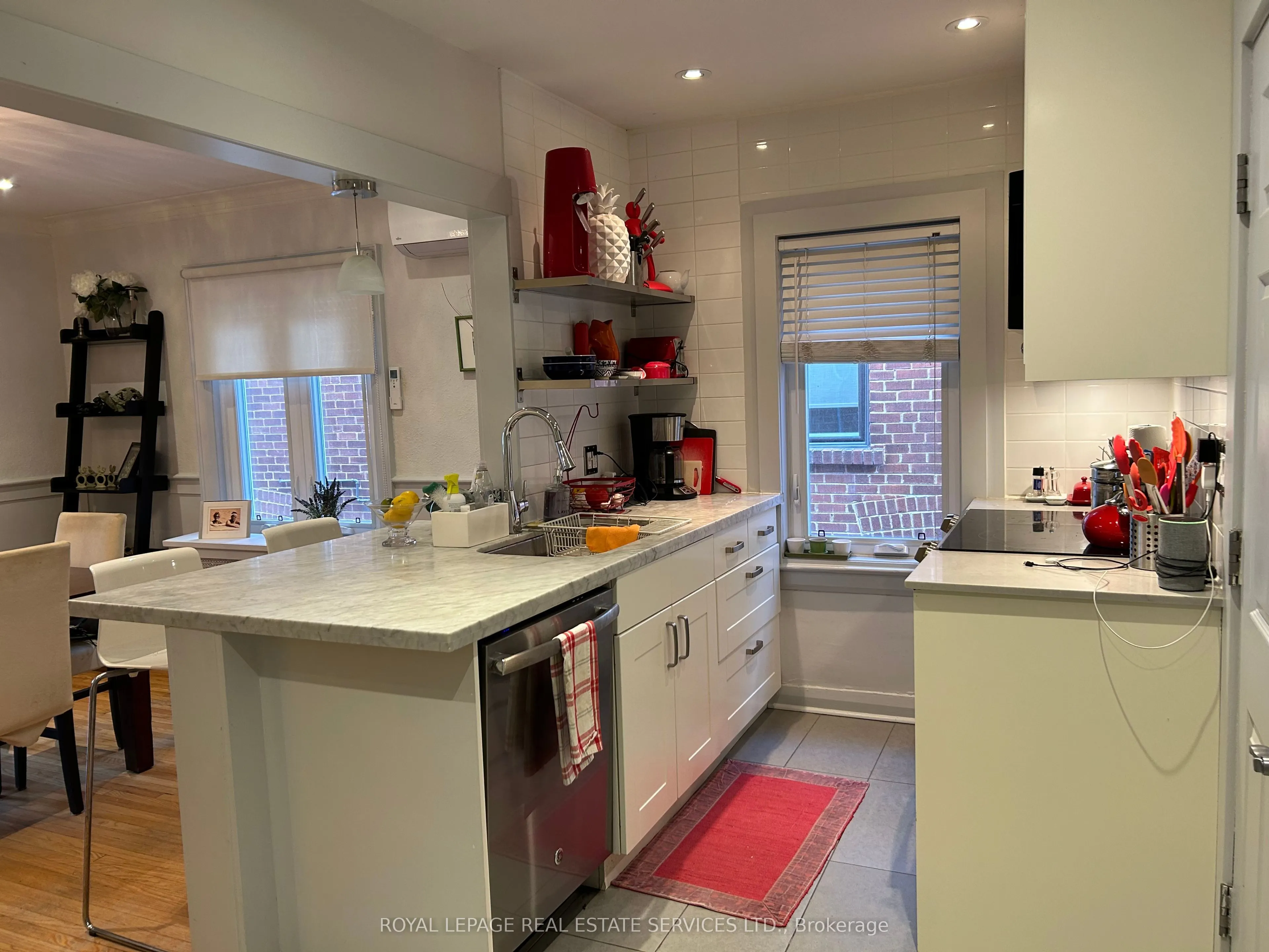 101 Braemar Avenue, #1