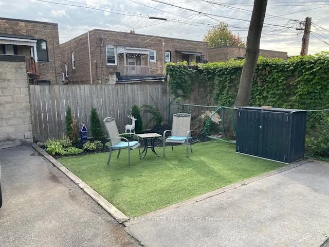 101 Braemar Avenue, #1