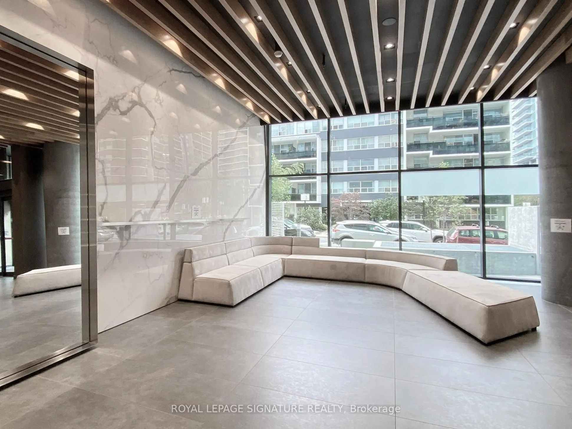 161 Roehampton Avenue, #605