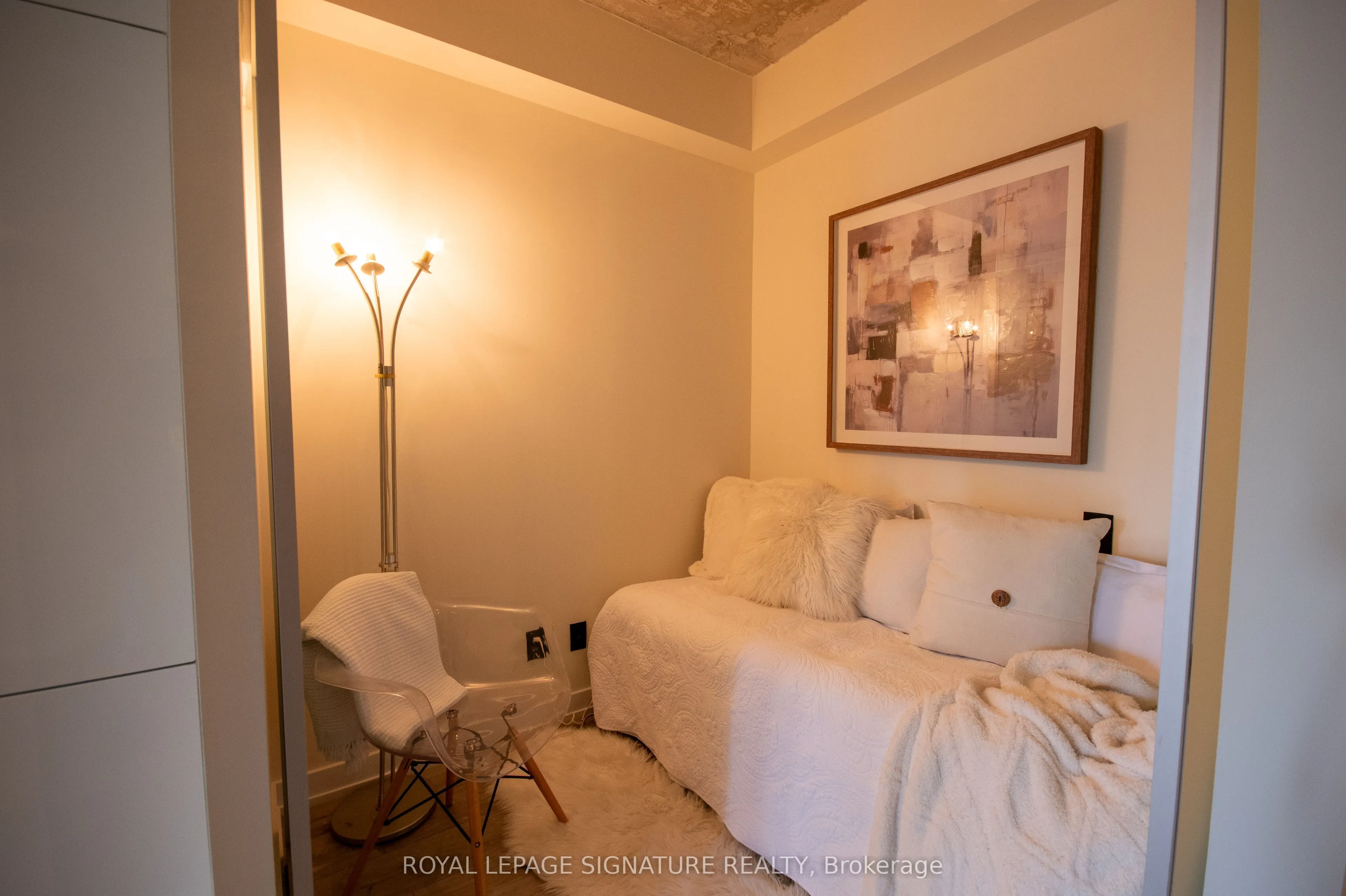 161 Roehampton Avenue, #605