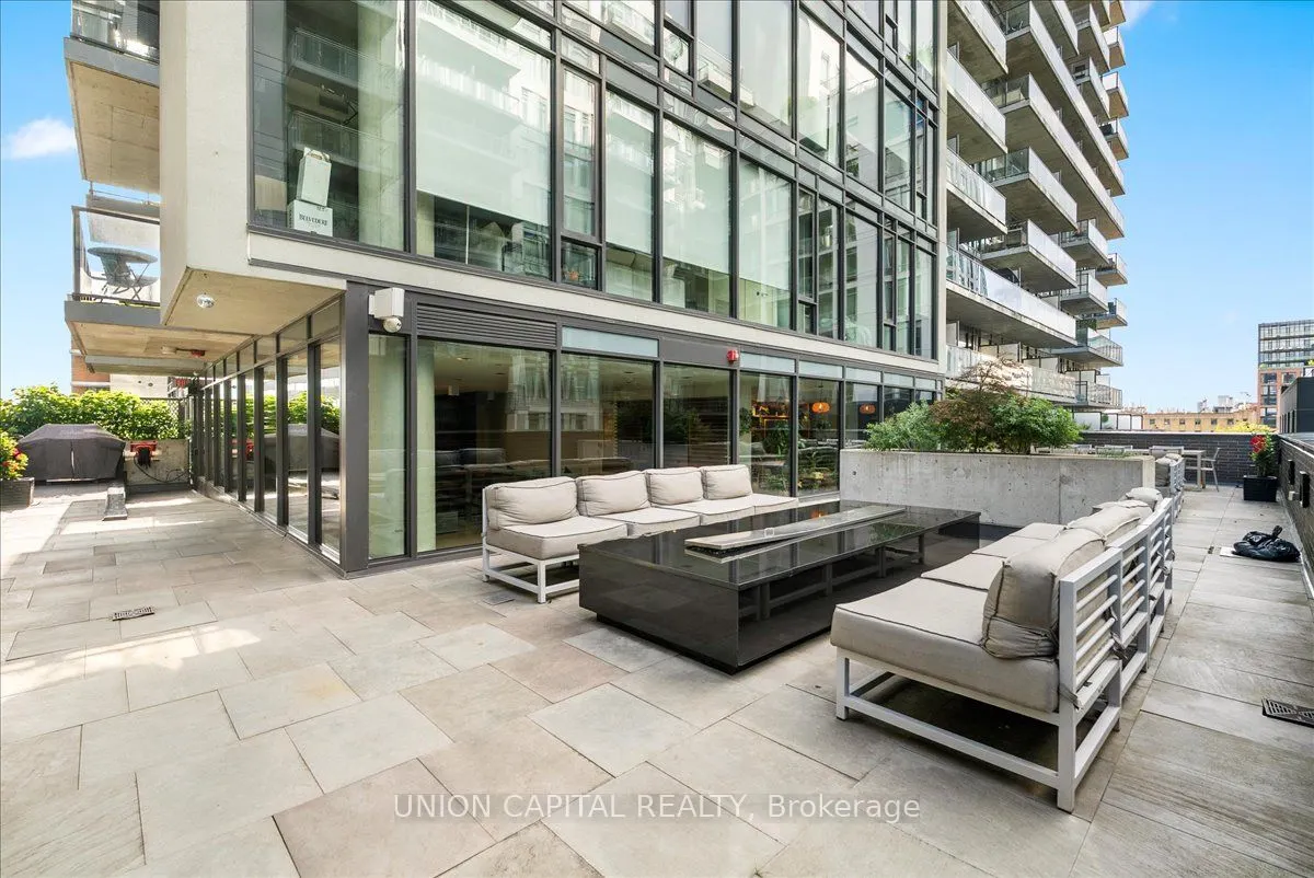 111 Bathurst Street, #505