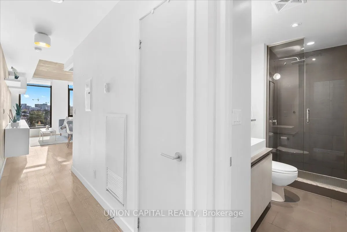 111 Bathurst Street, #505