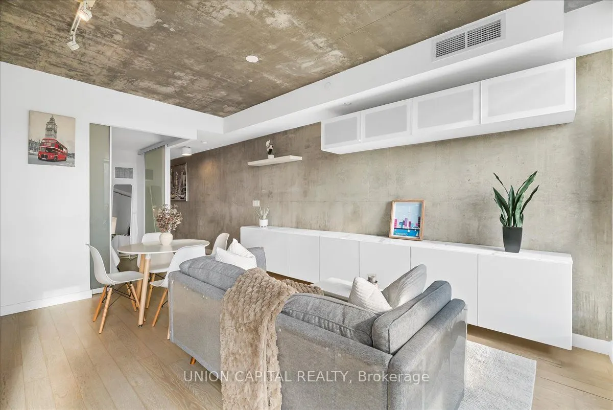 111 Bathurst Street, #505