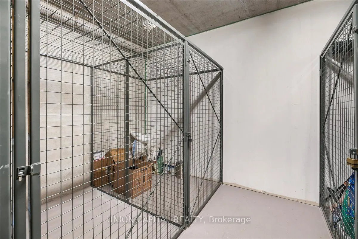 111 Bathurst Street, #505