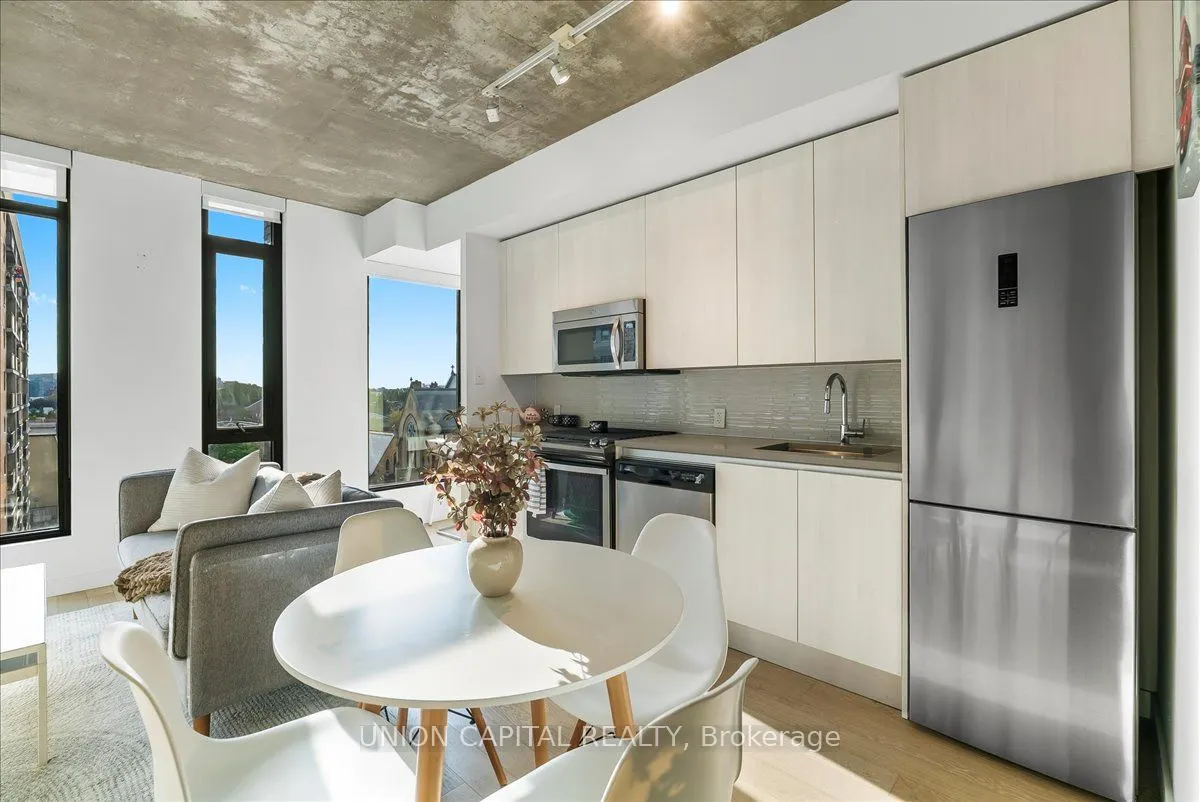 111 Bathurst Street, #505