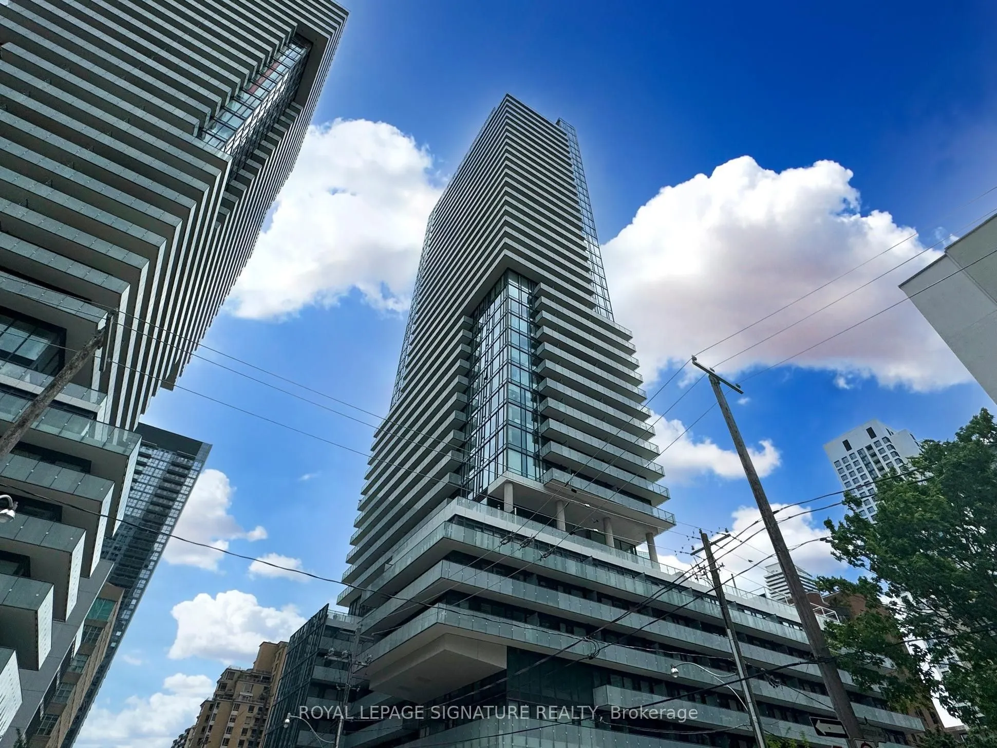 161 Roehampton Avenue, #605