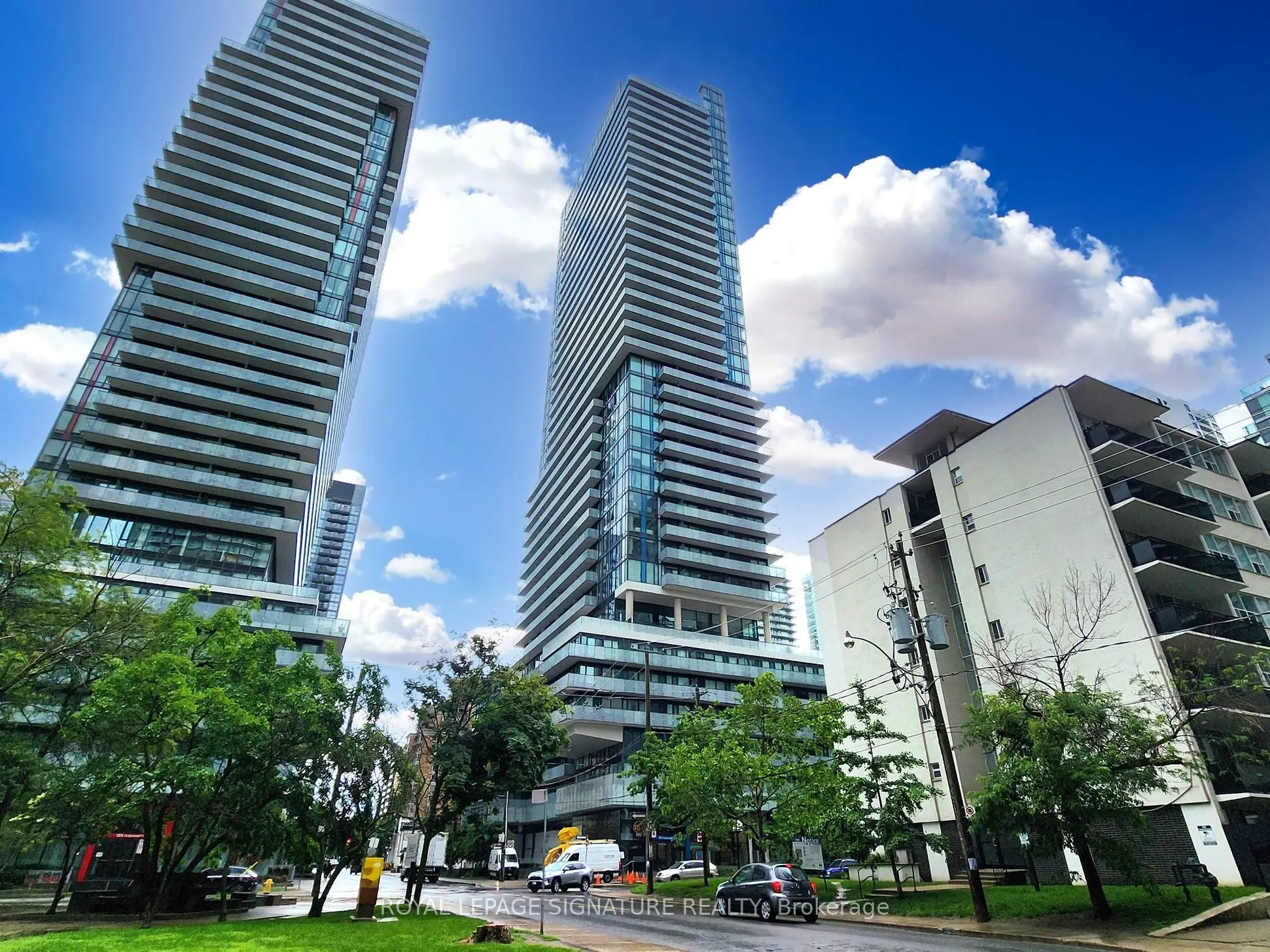 161 Roehampton Avenue, #605