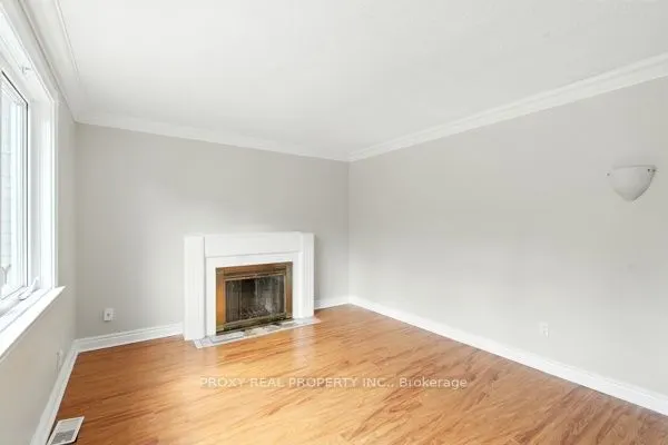 66 Avondale Avenue S