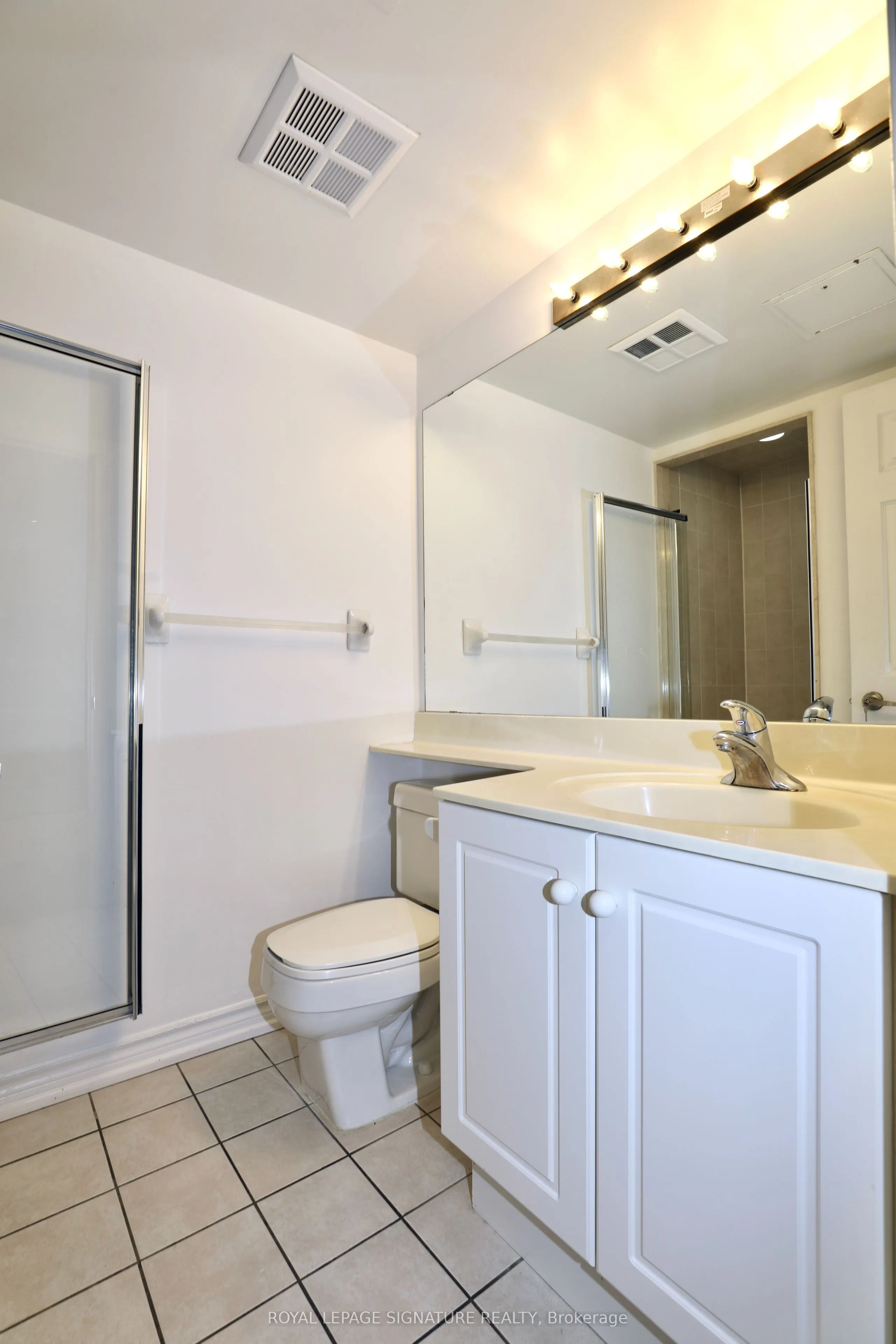 7 Lorraine Drive, #1116