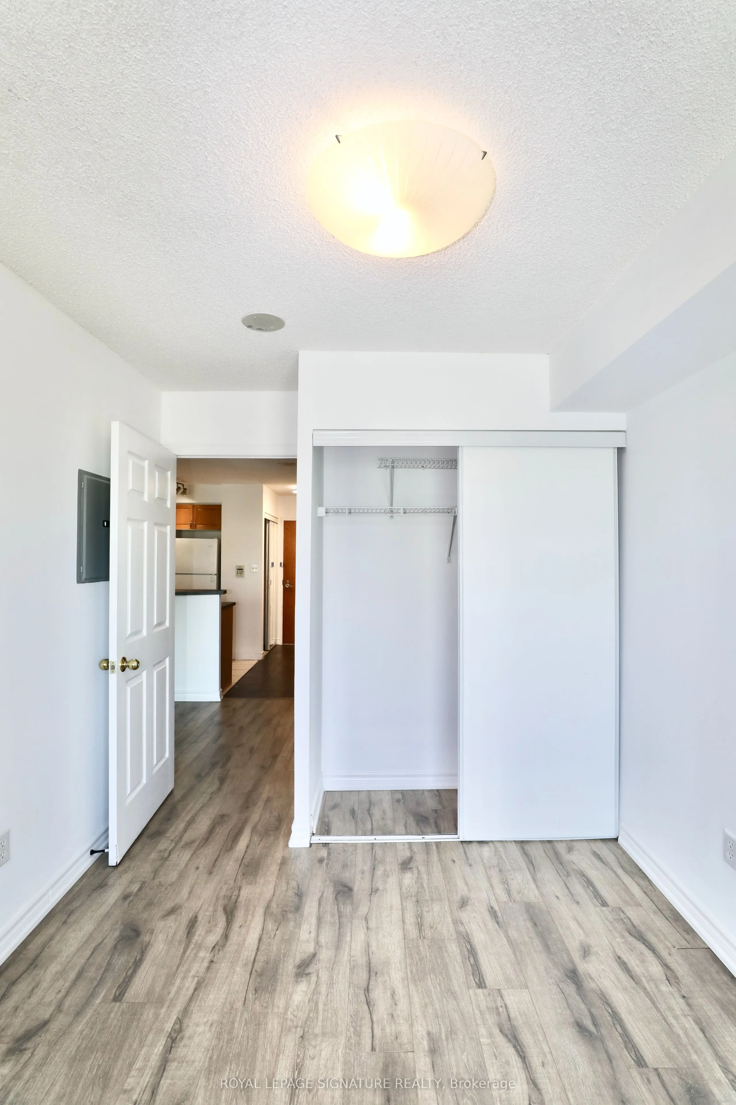 7 Lorraine Drive, #1116