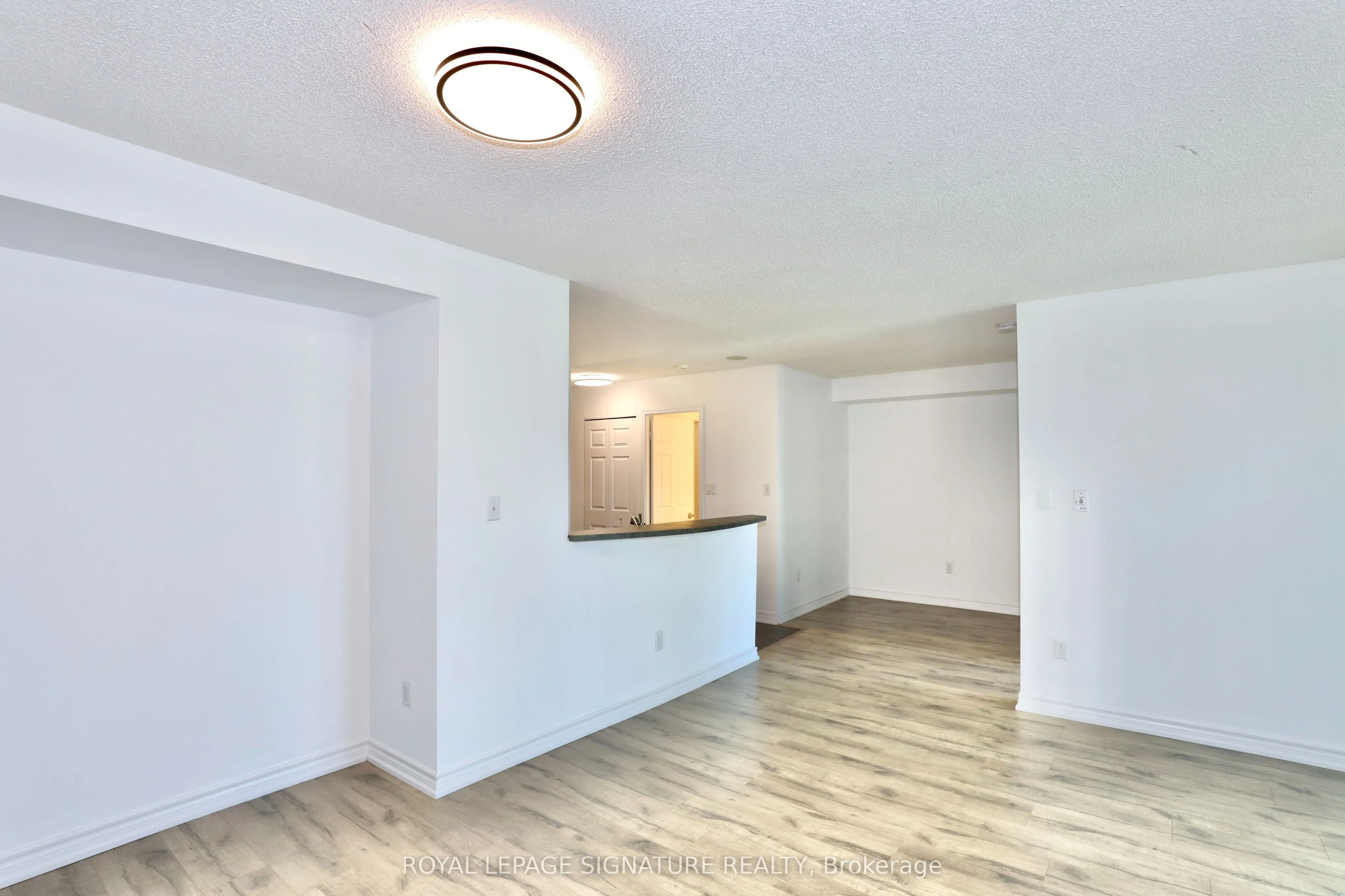 7 Lorraine Drive, #1116