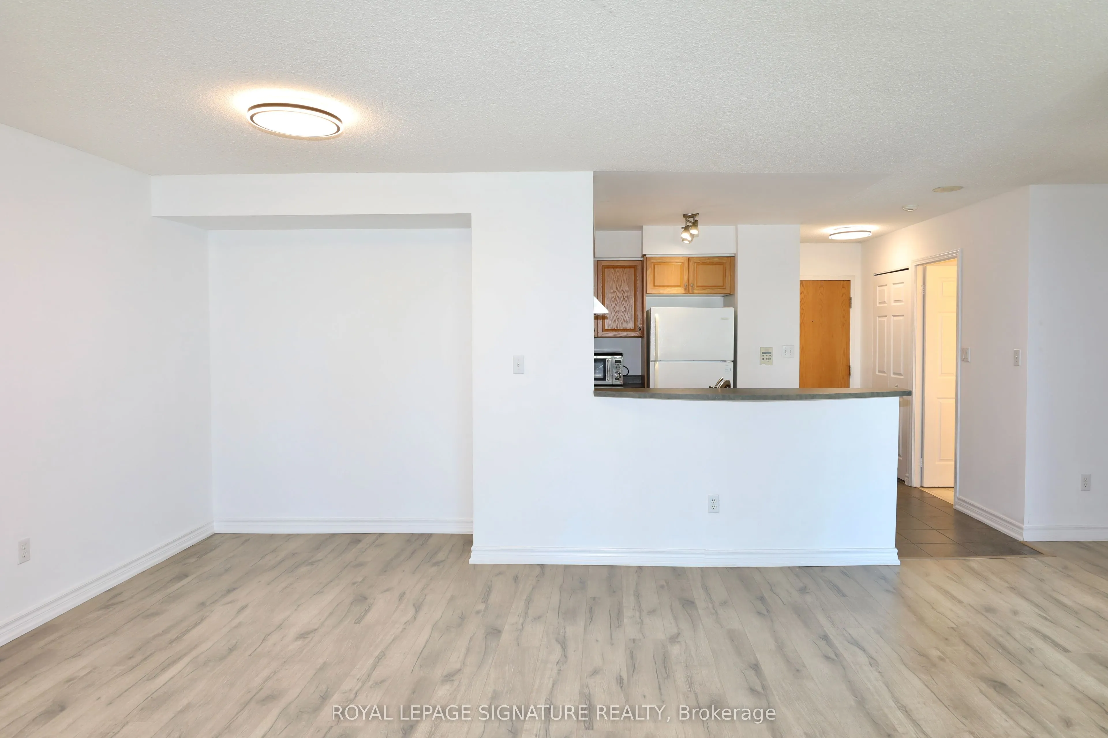 7 Lorraine Drive, #1116