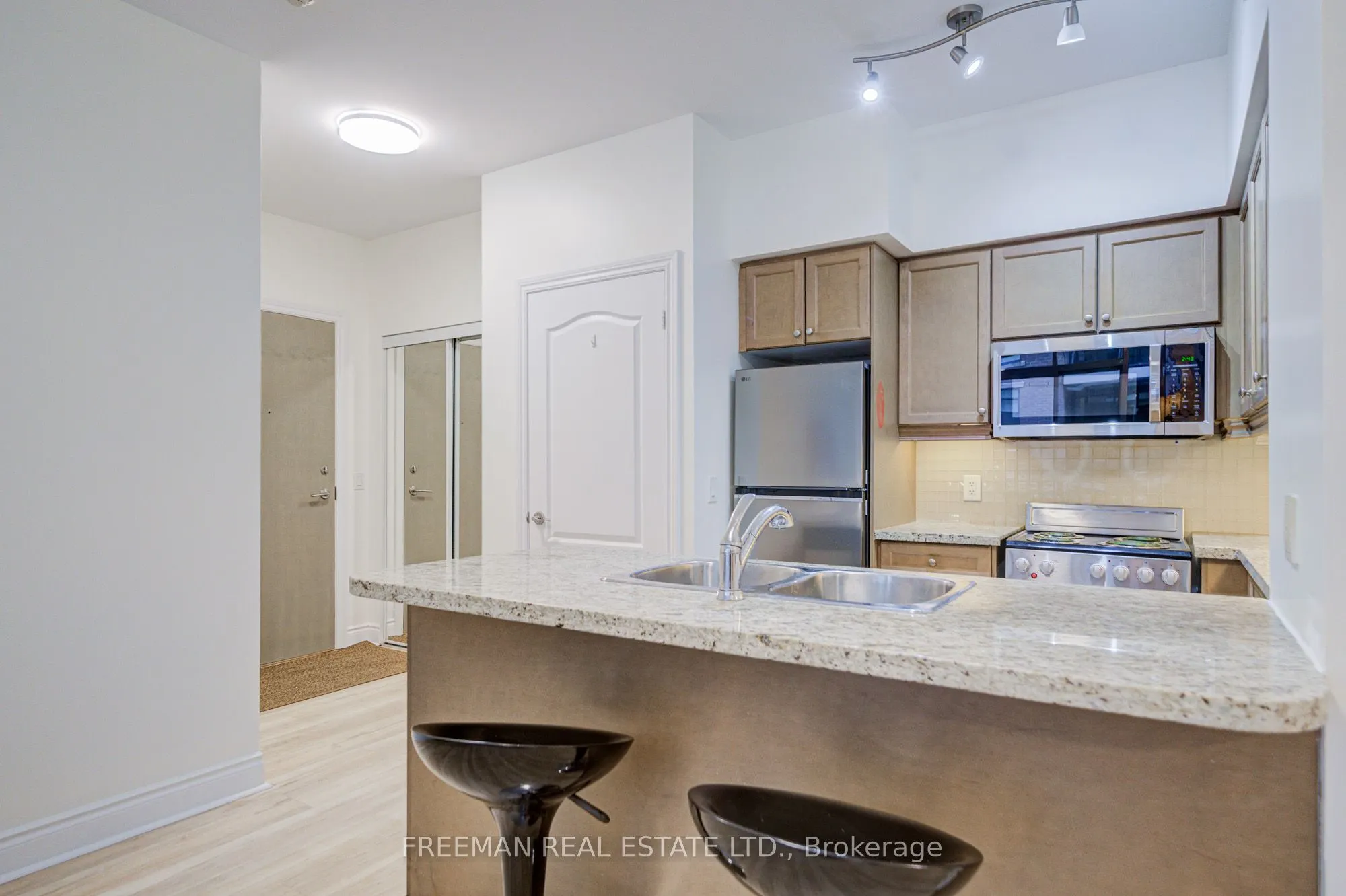 319 Merton Street, #201