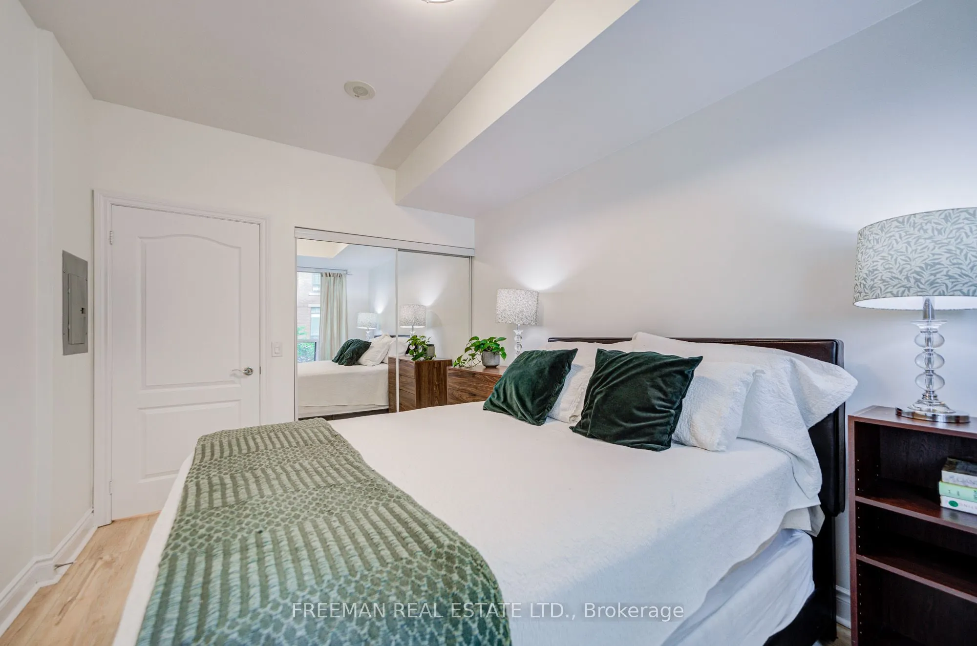 319 Merton Street, #201