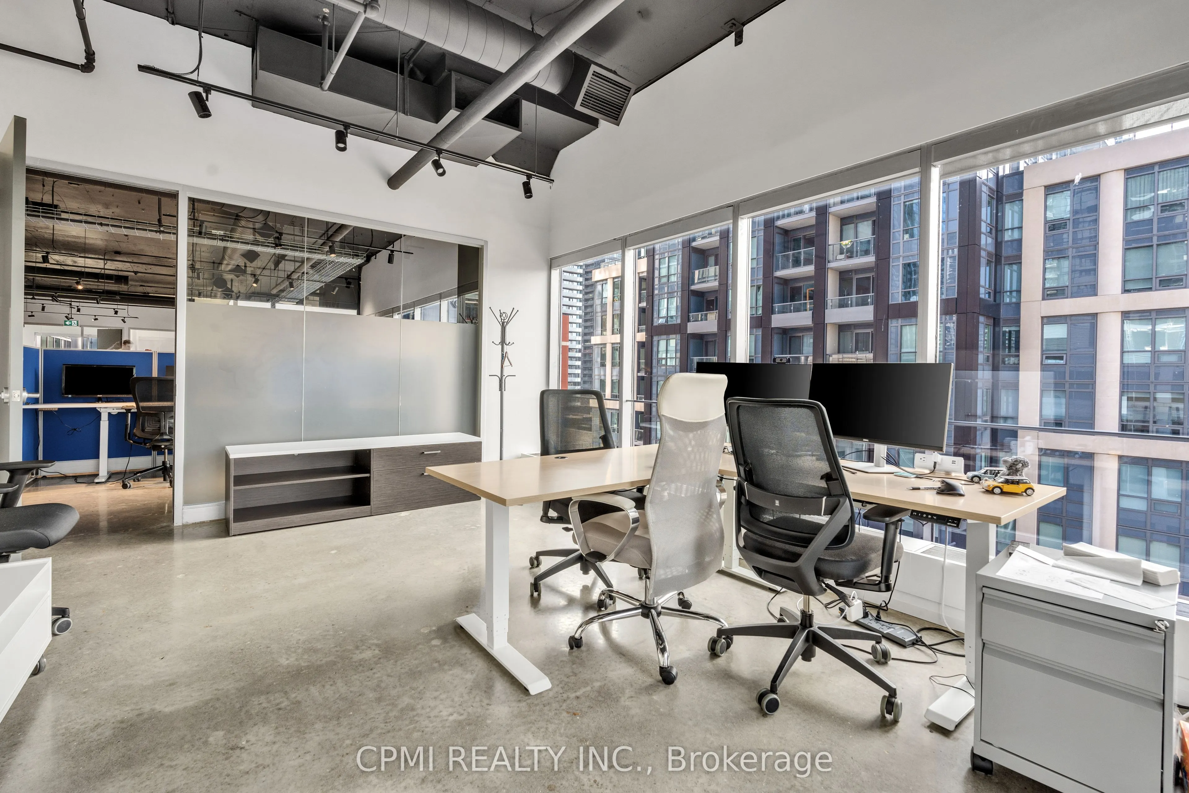 111 Peter Street, #900