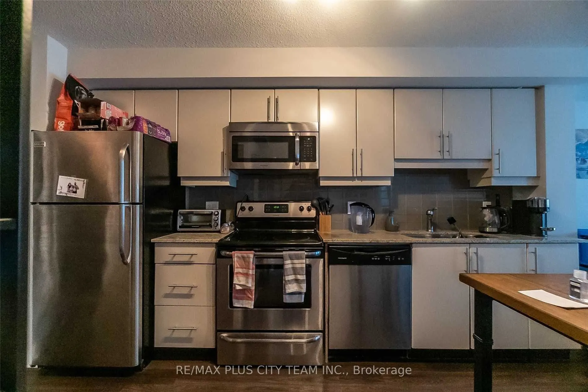 33 Bay Street, #602