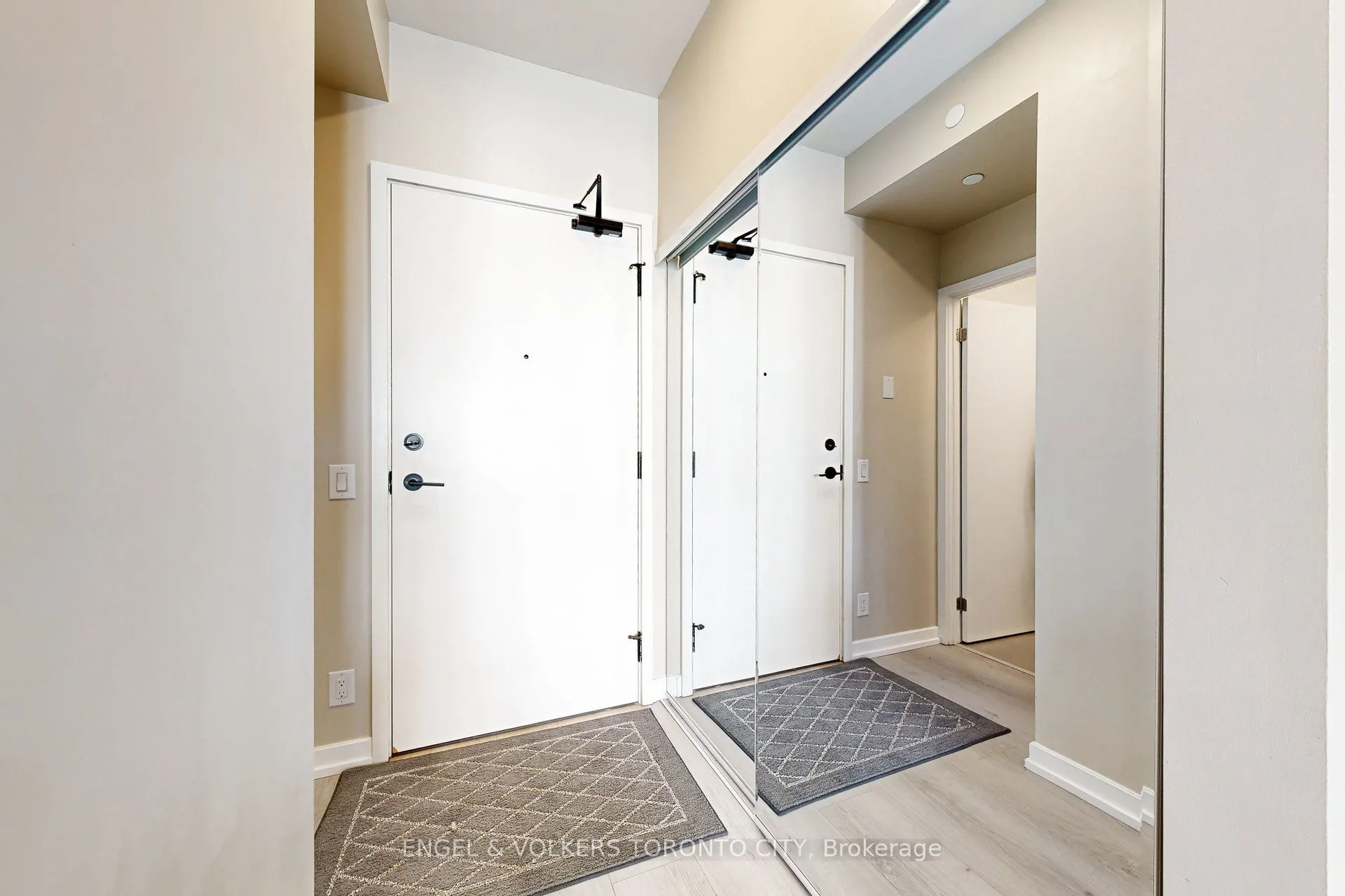 20 Tubman Avenue, #2306