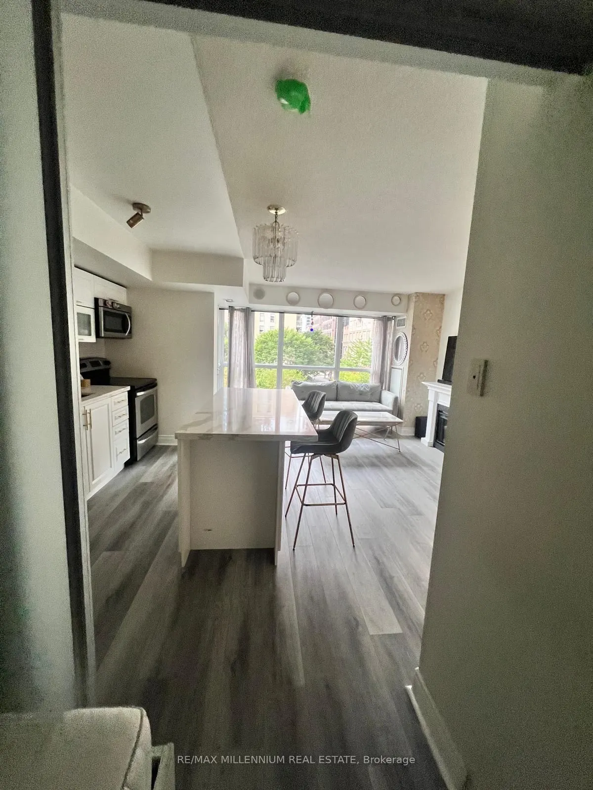 28 Ted Rogers Way, #305