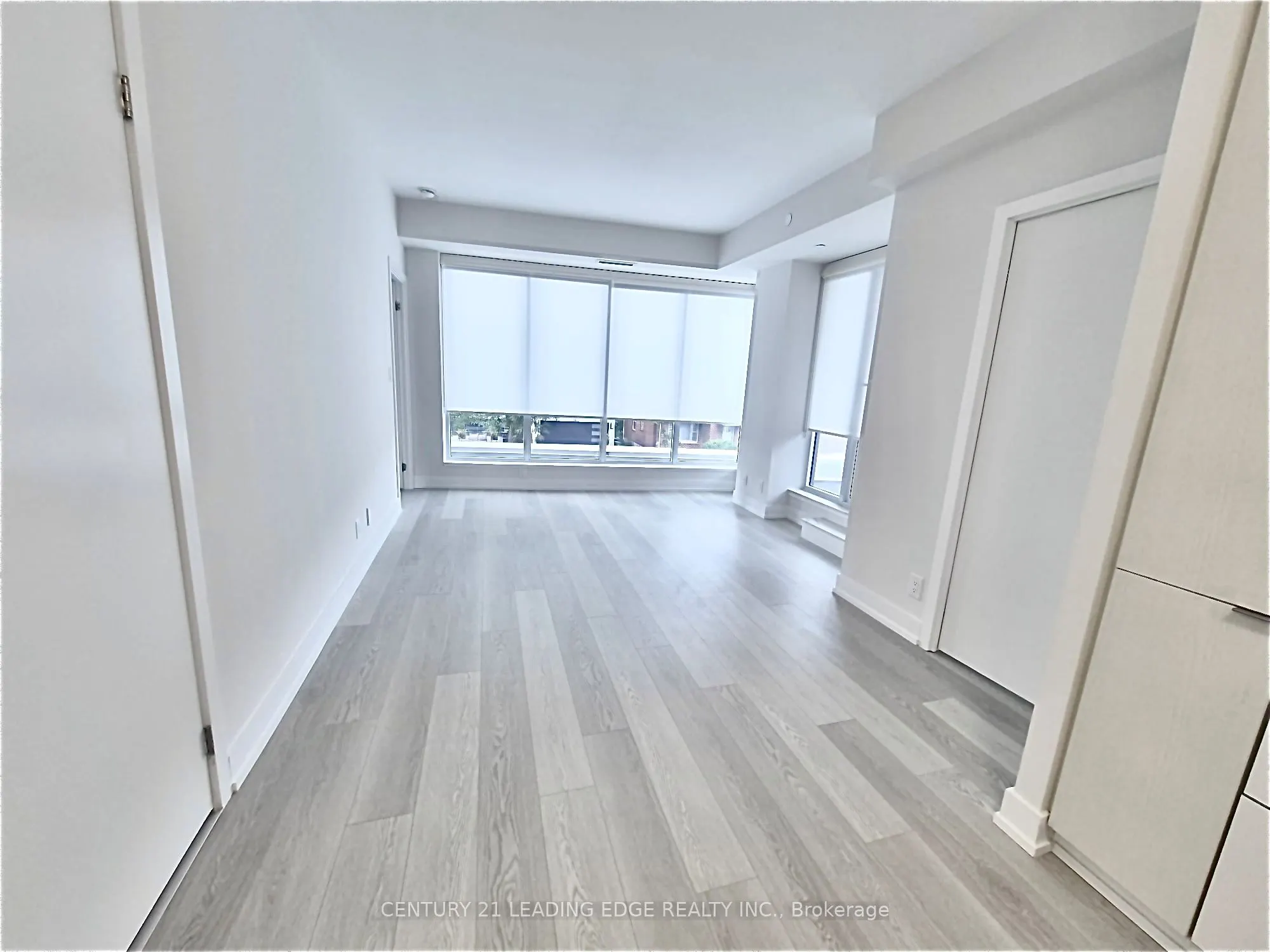 28 AVONDALE Avenue, #209