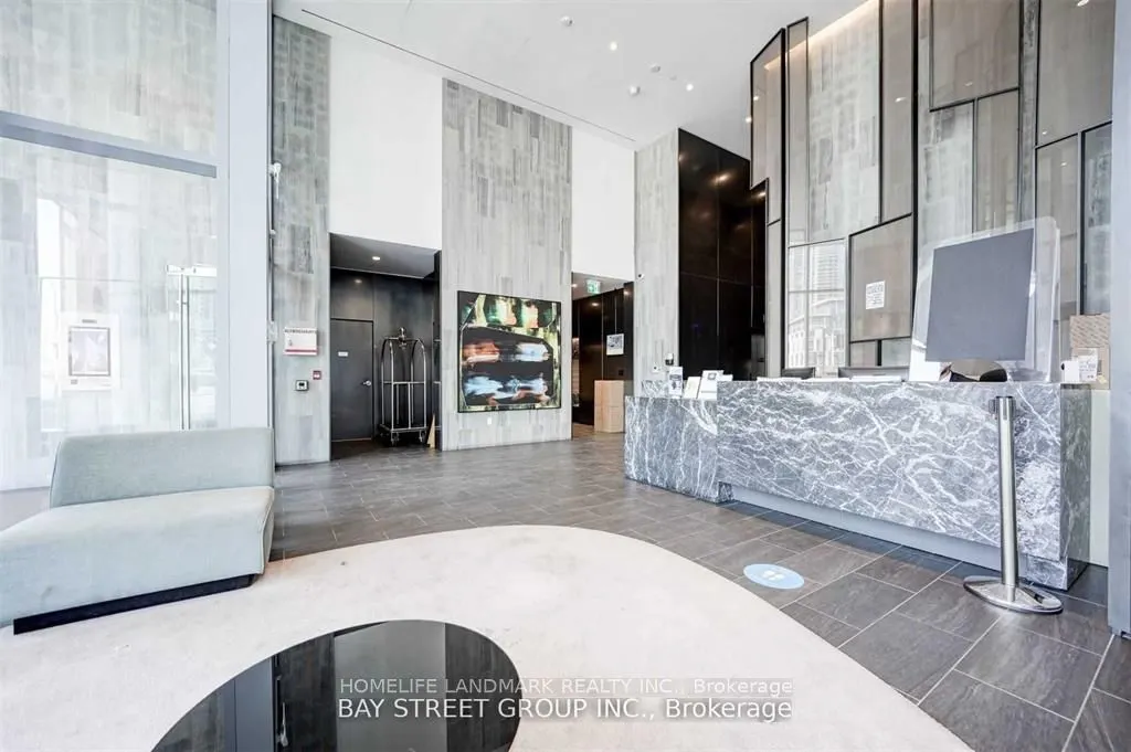 27 Bathurst Street, #1113