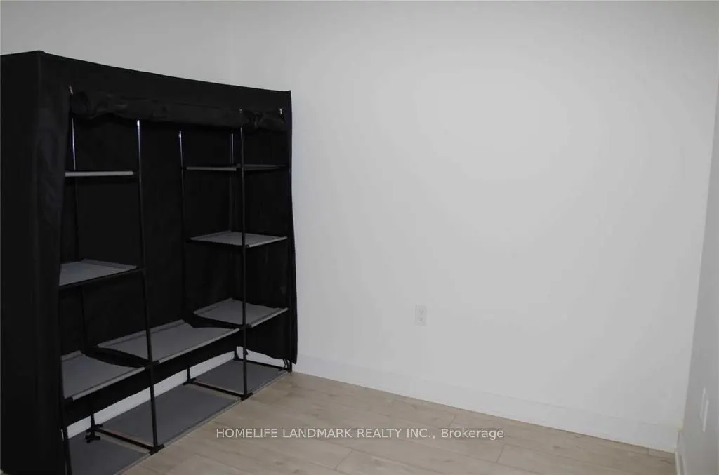 27 Bathurst Street, #1113
