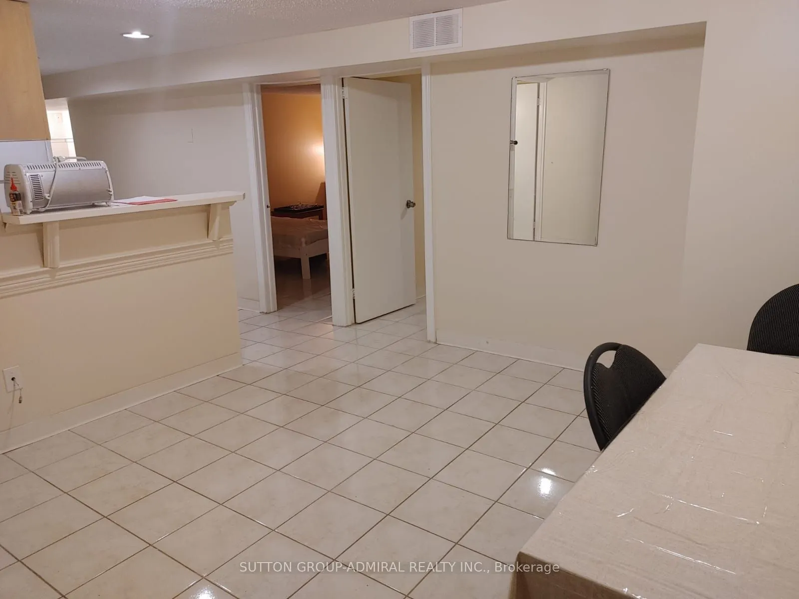 82 Caines Avenue, #Basement