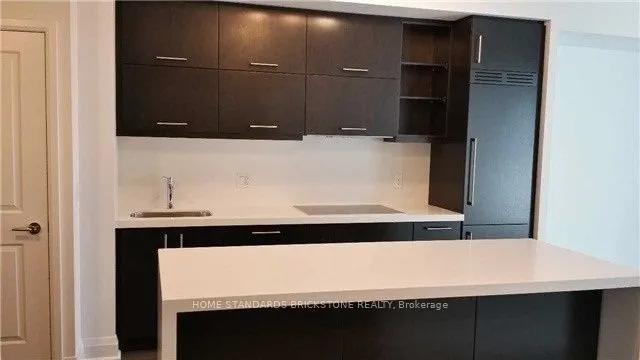 1080 Bay Street, #1705