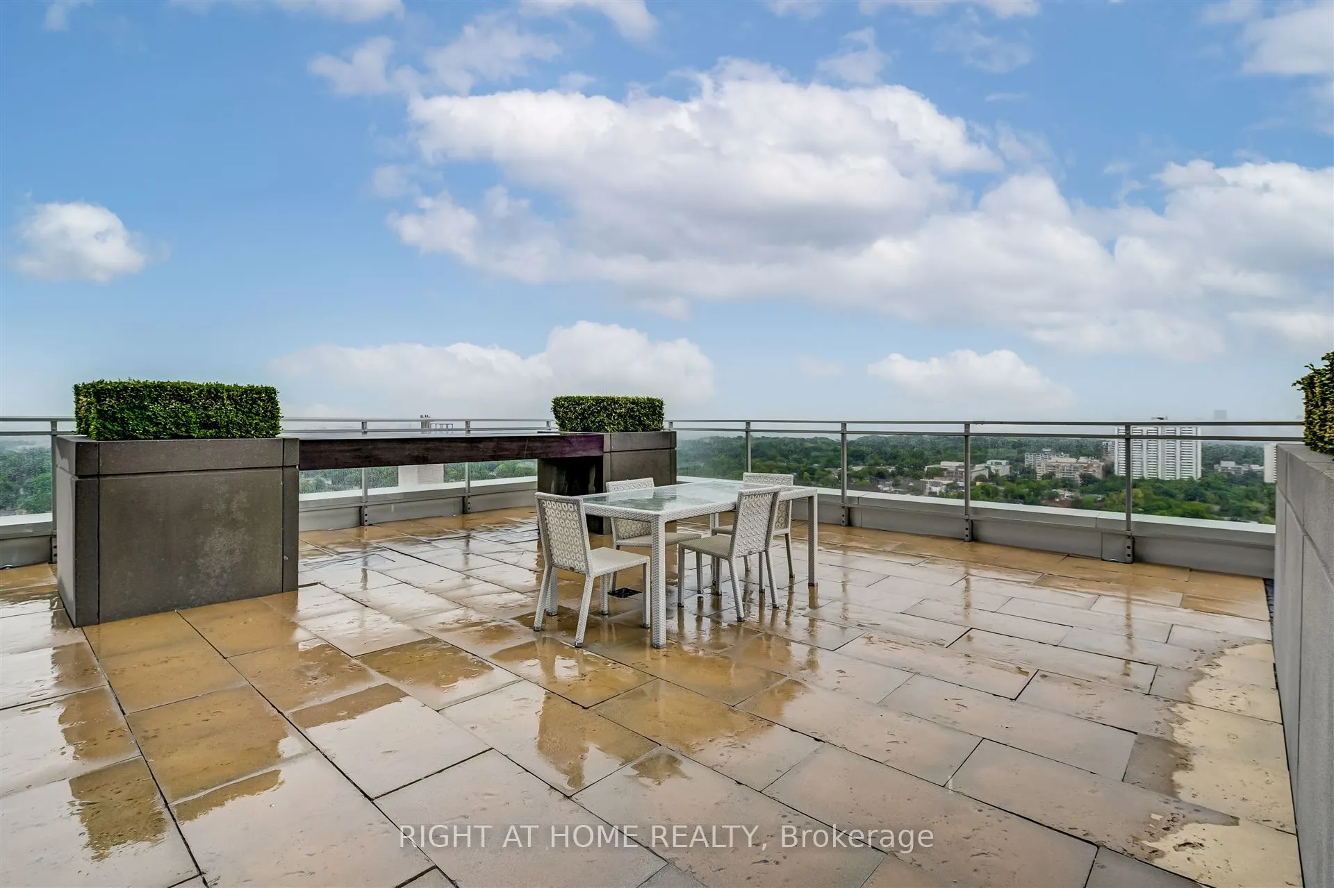 83 Redpath Avenue, #908