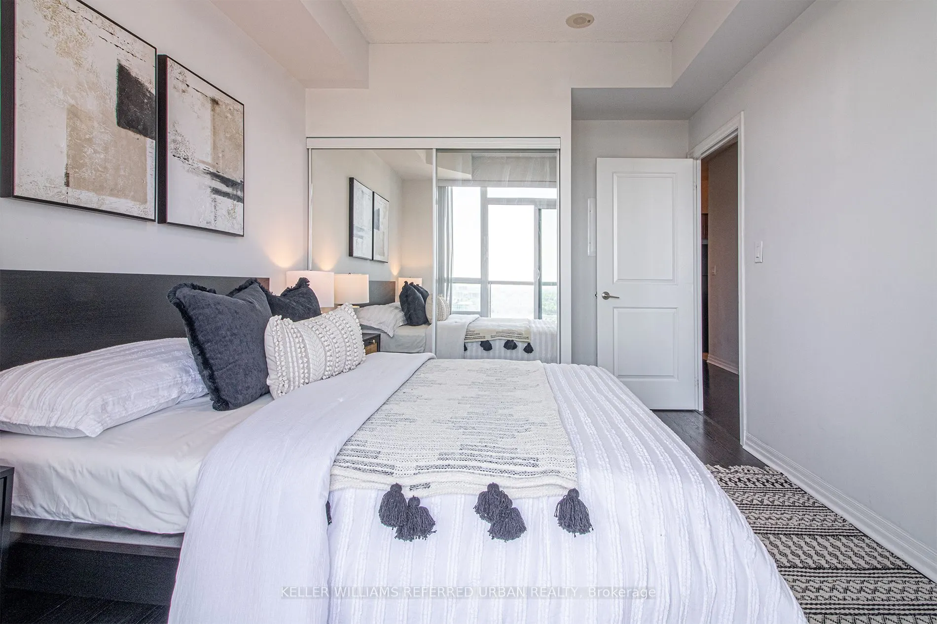 30 Herons Hill Way, #2009