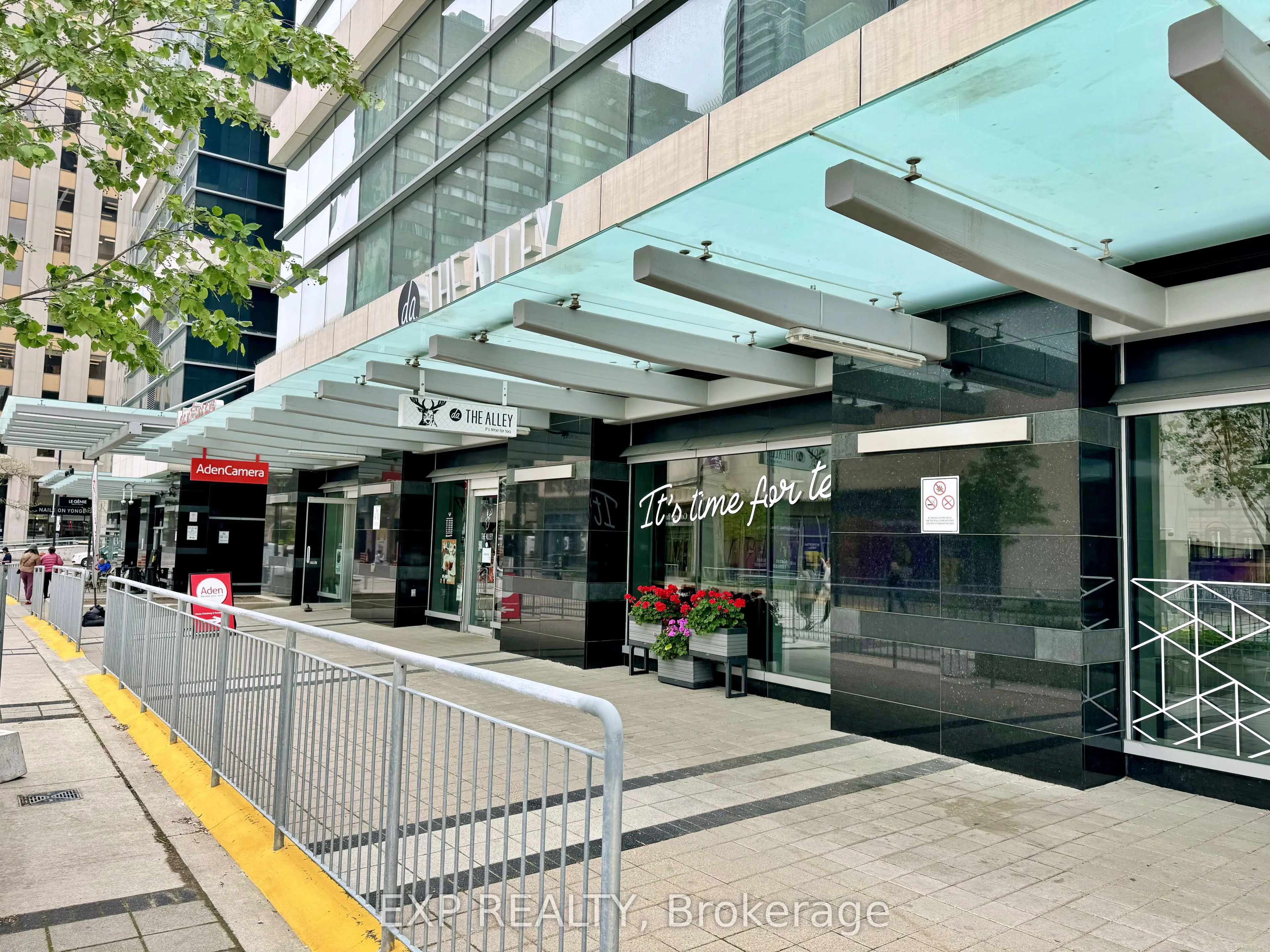386 Yonge Street, #3806