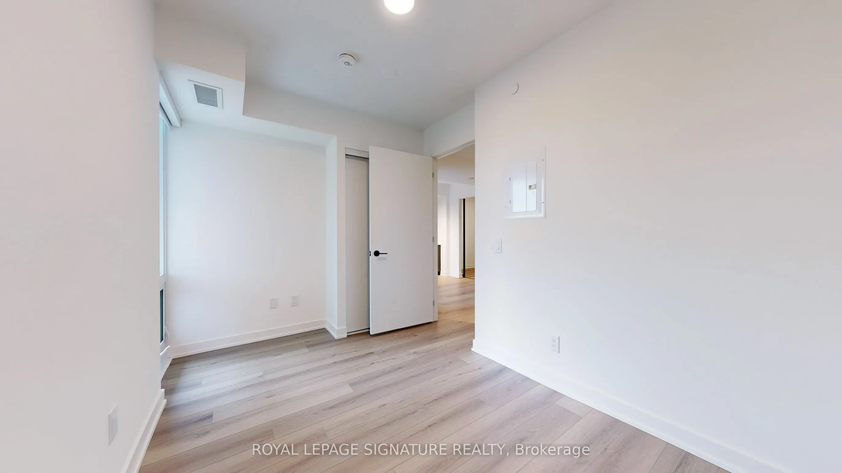 5 Lakeview Avenue, #302