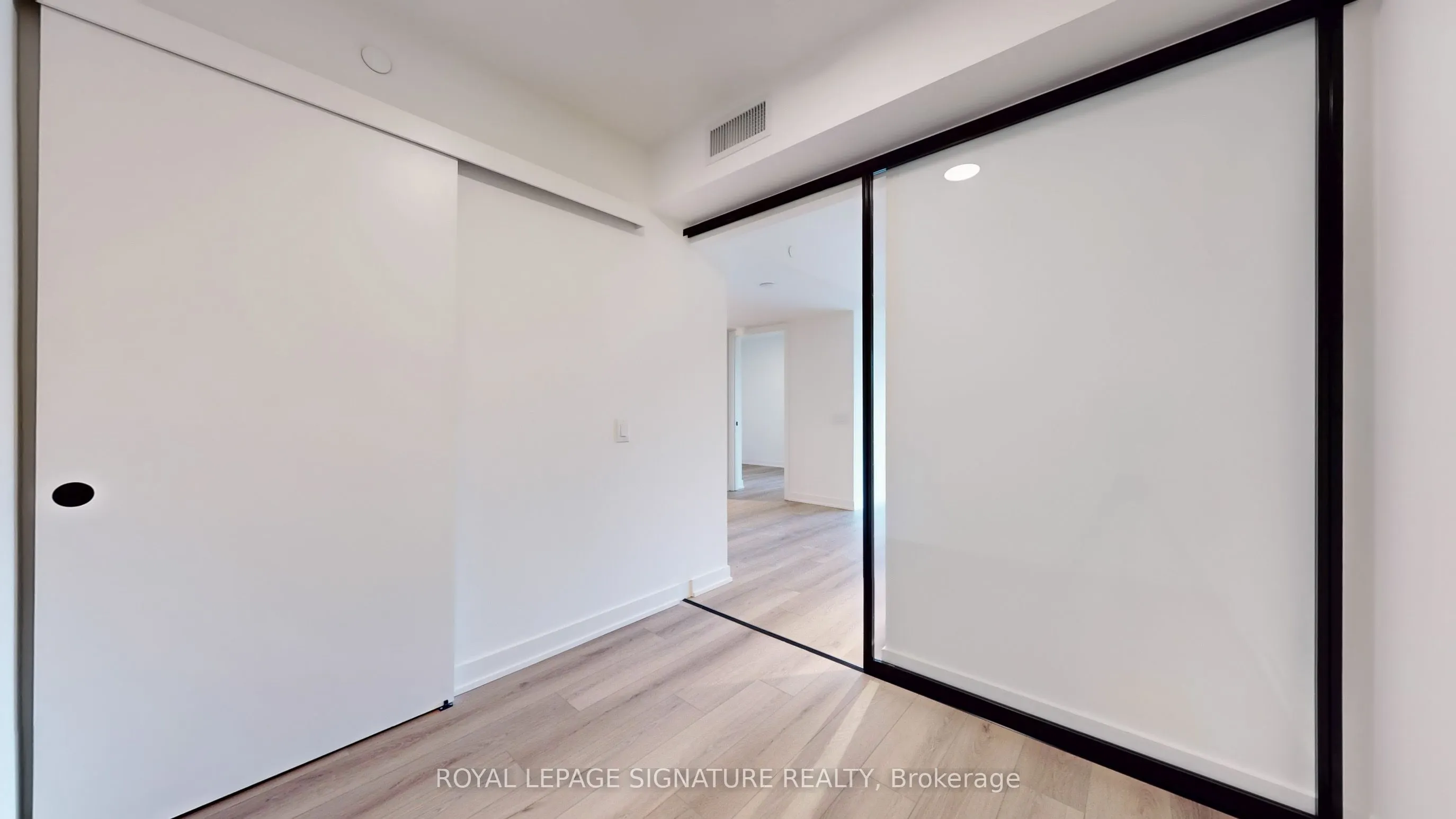 5 Lakeview Avenue, #302