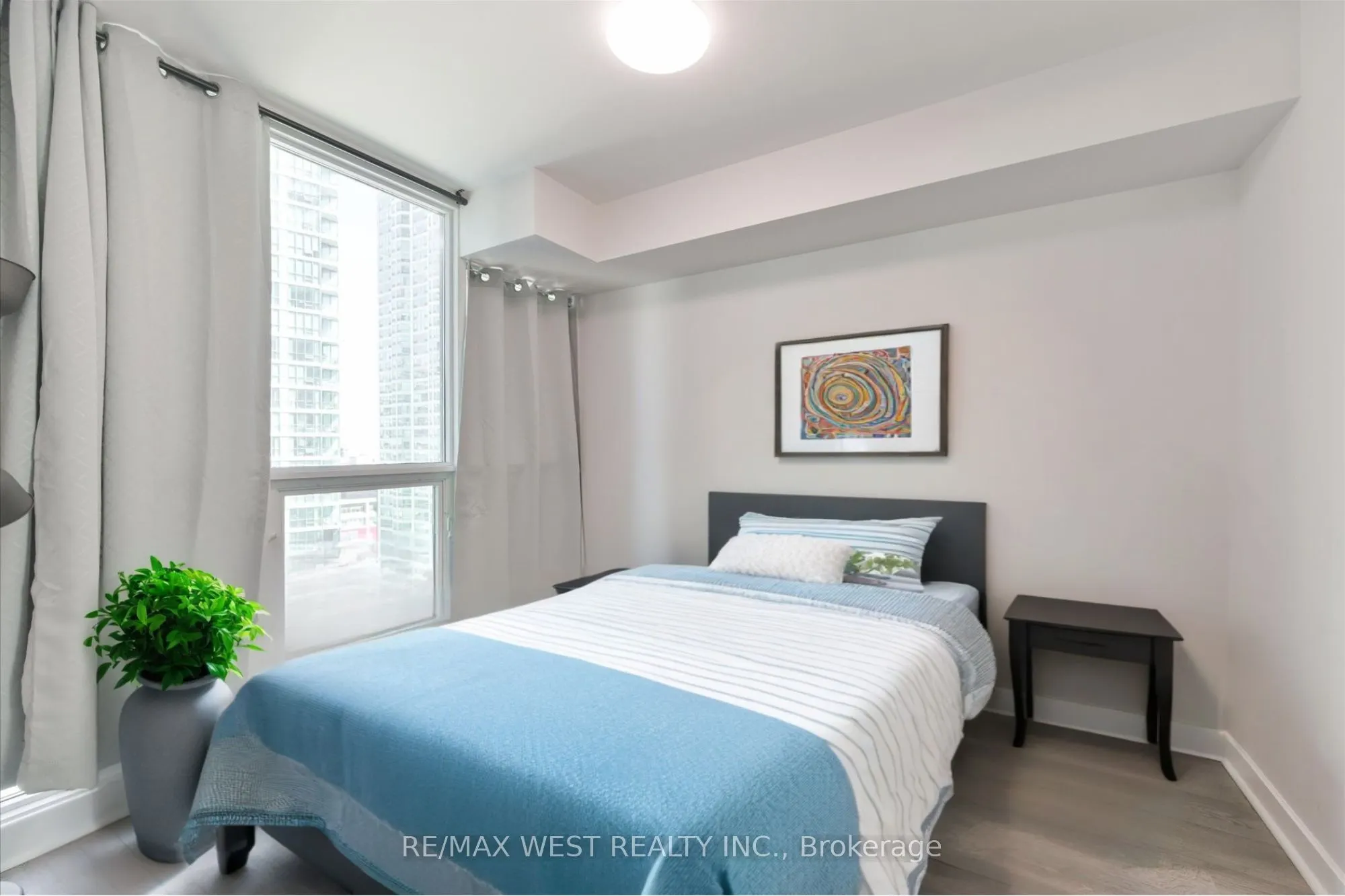 33 Bay Street, #1504