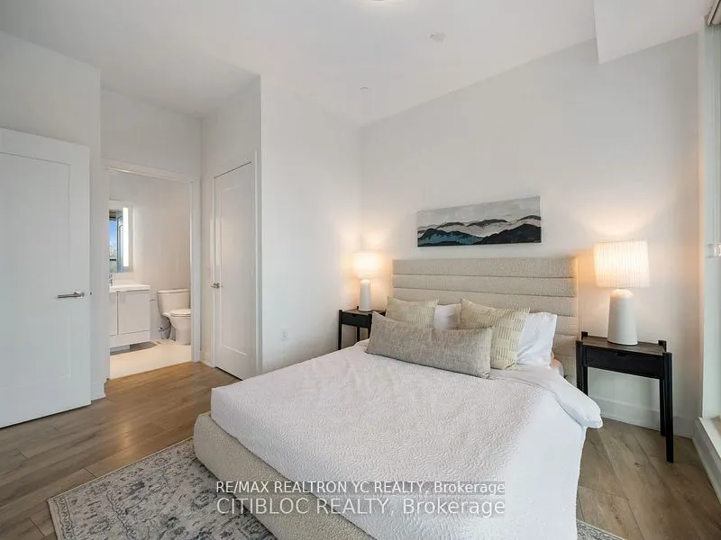 585 Bloor Street E, #317