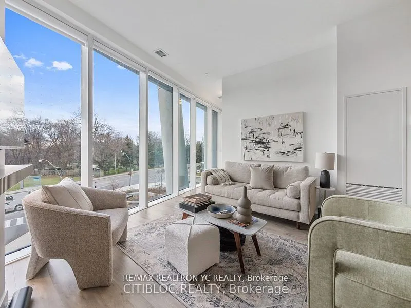 585 Bloor Street E, #317