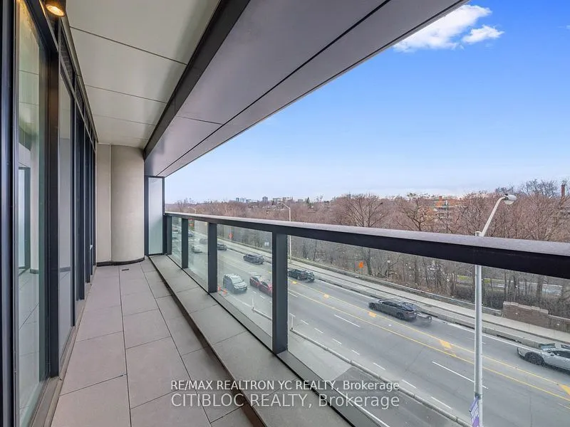 585 Bloor Street E, #317