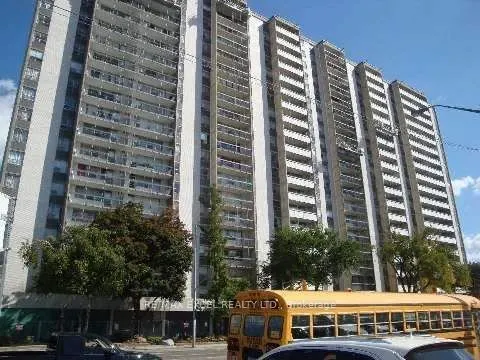 6065 Yonge Street