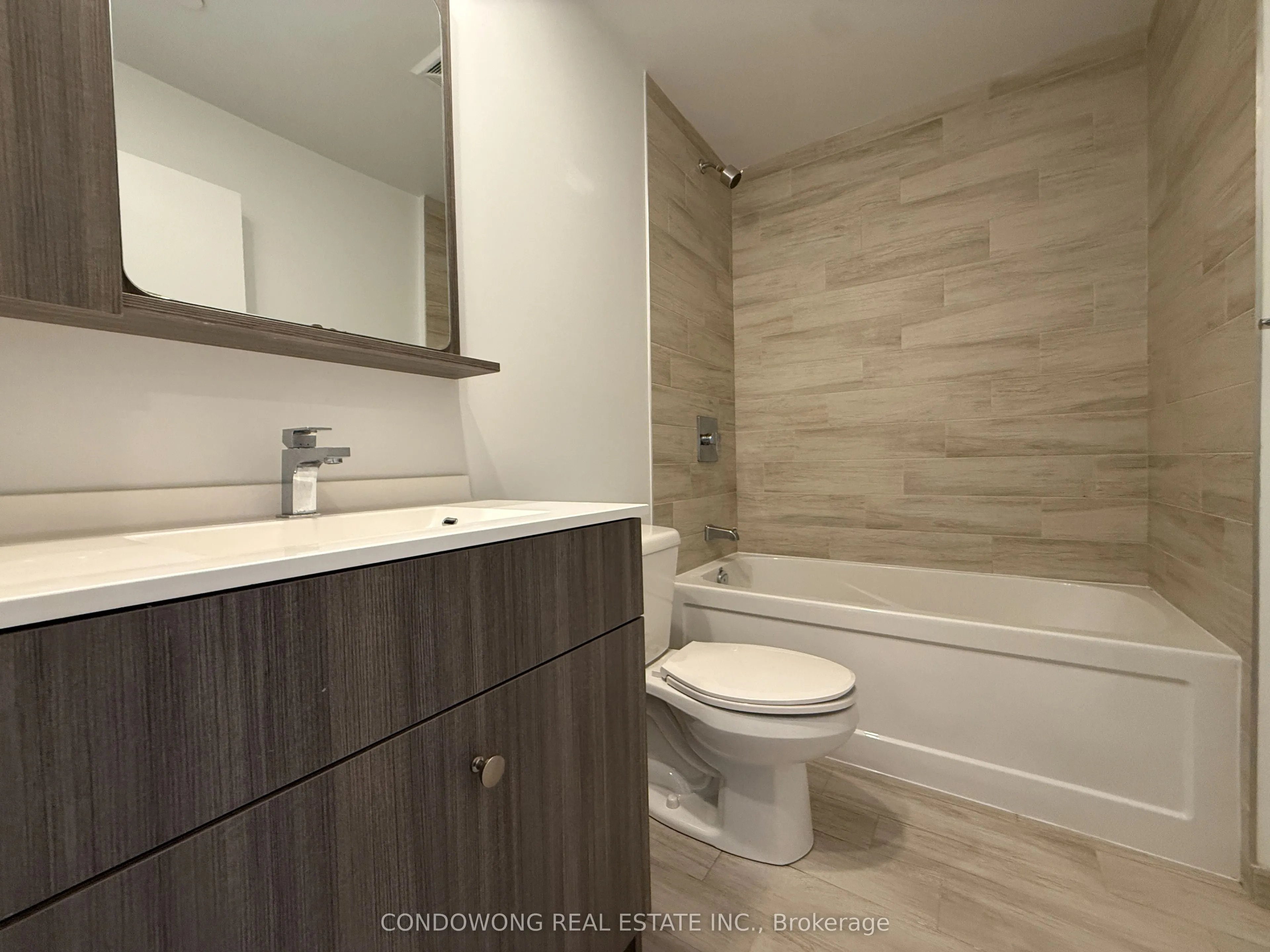 75 Canterbury Place, #715
